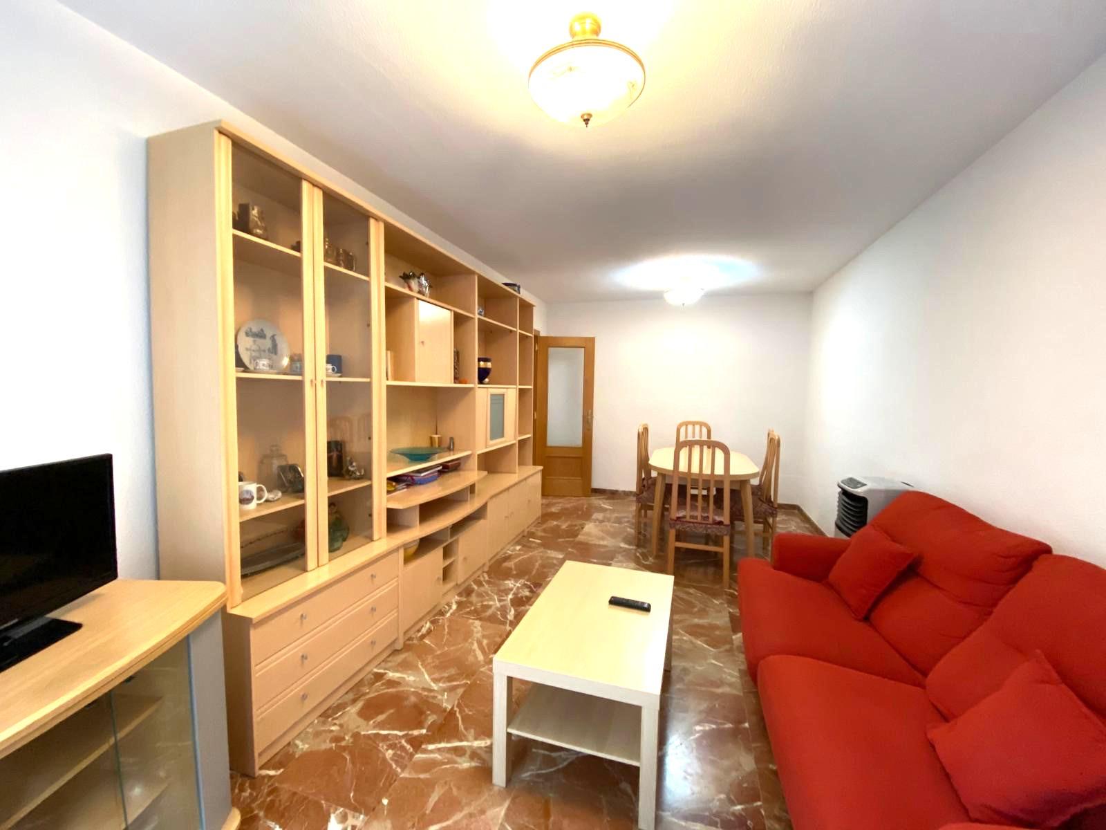 Bedroom in apartment for sale in Alicante