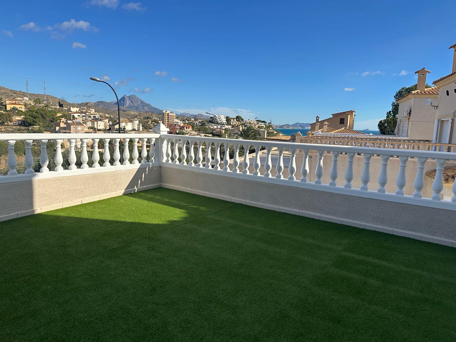 Exterior view in villa for sale in El Campello