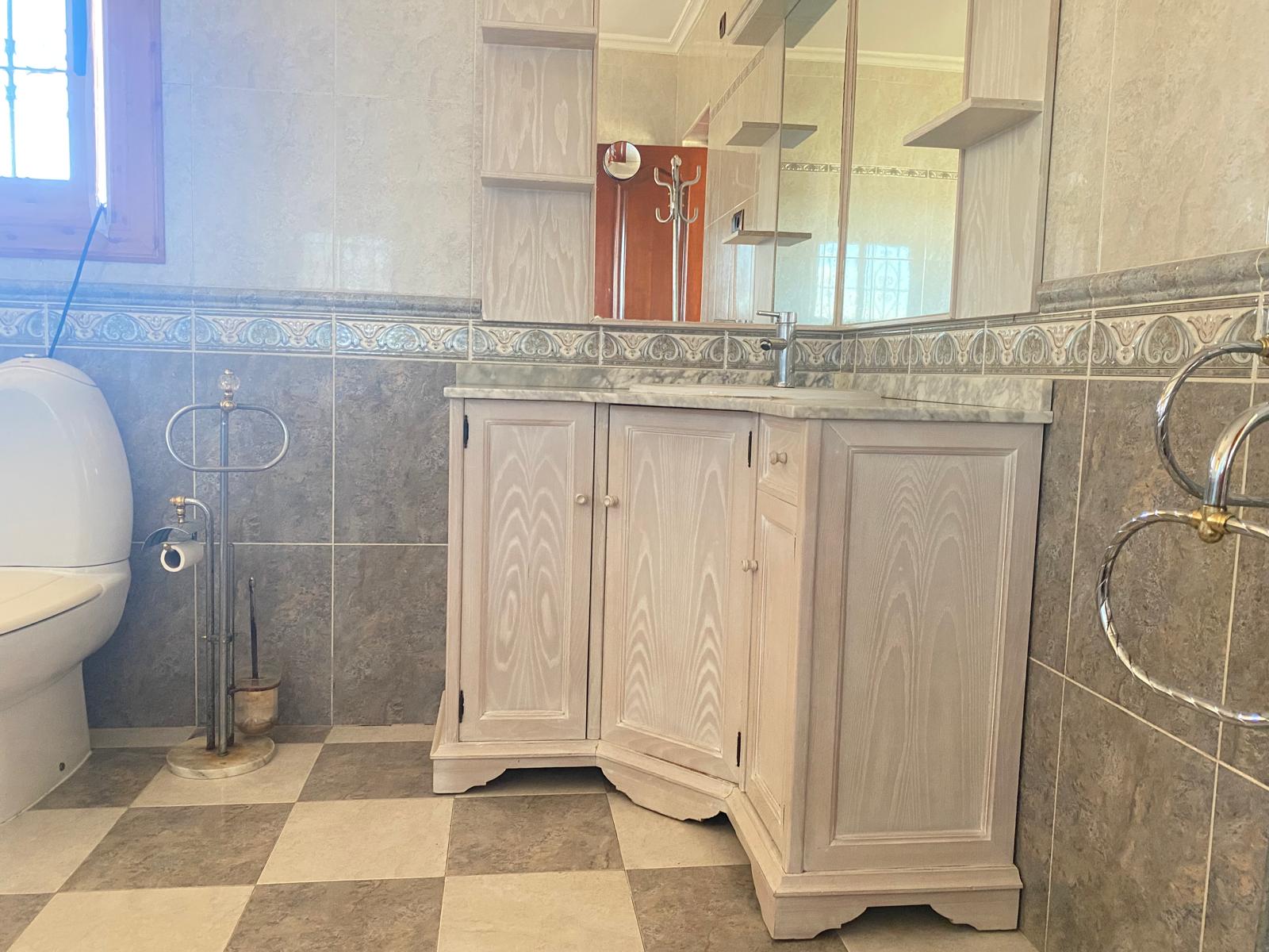 Dining area in villa for sale in Torrevieja
