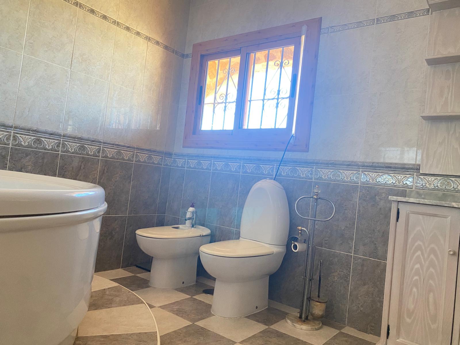 Bedroom in villa for sale in Torrevieja