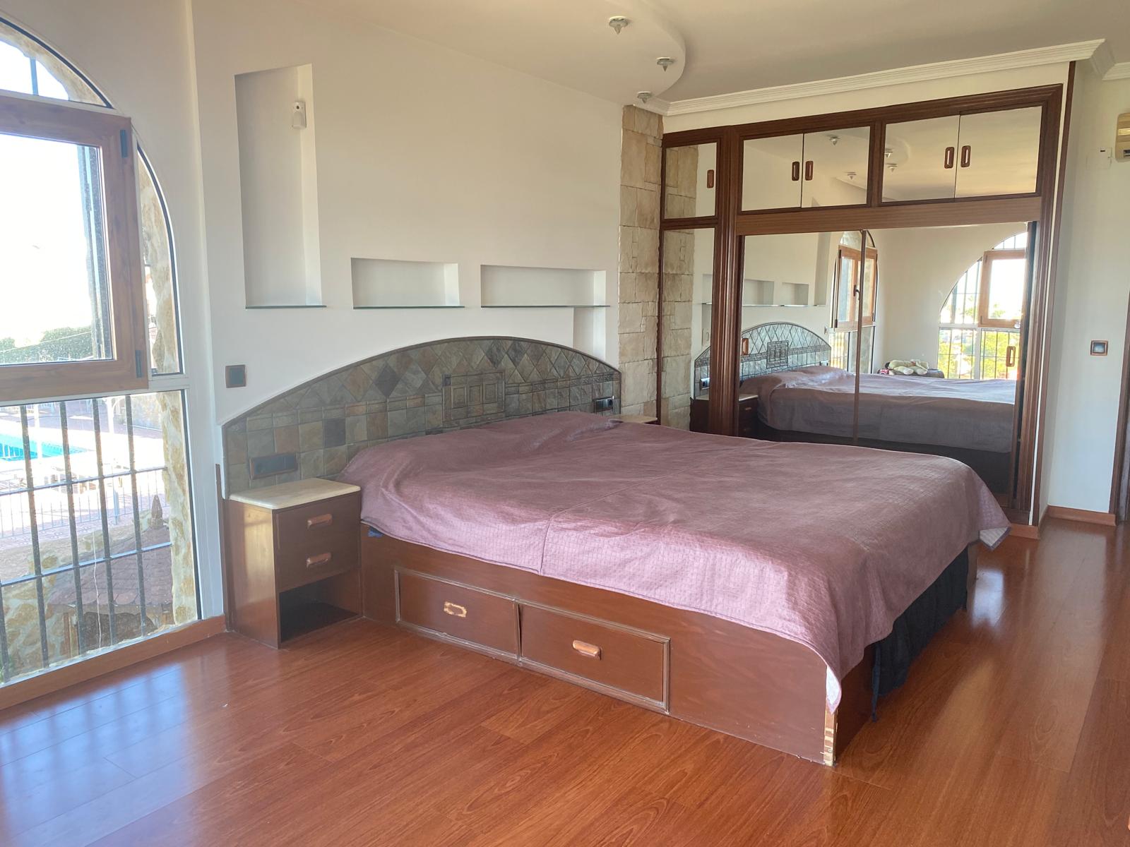 Living room in villa for sale in Torrevieja