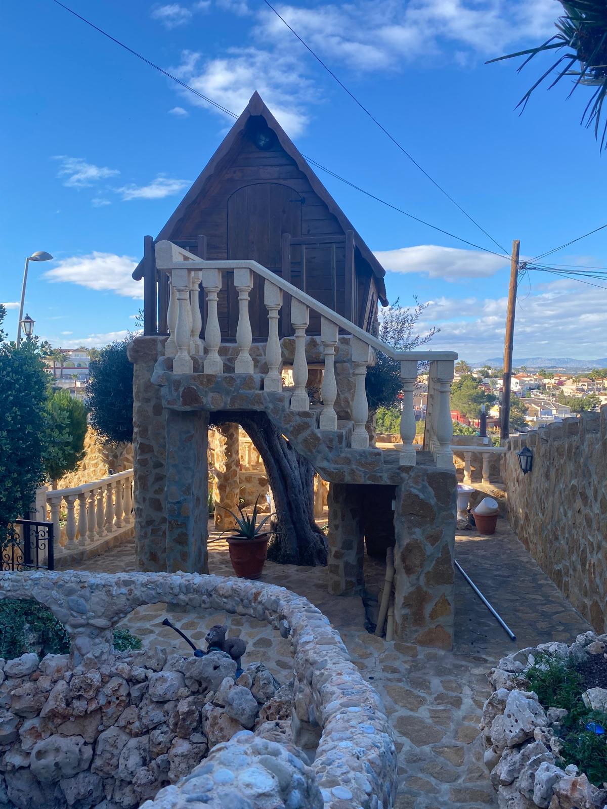 Kitchen in villa for sale in Torrevieja