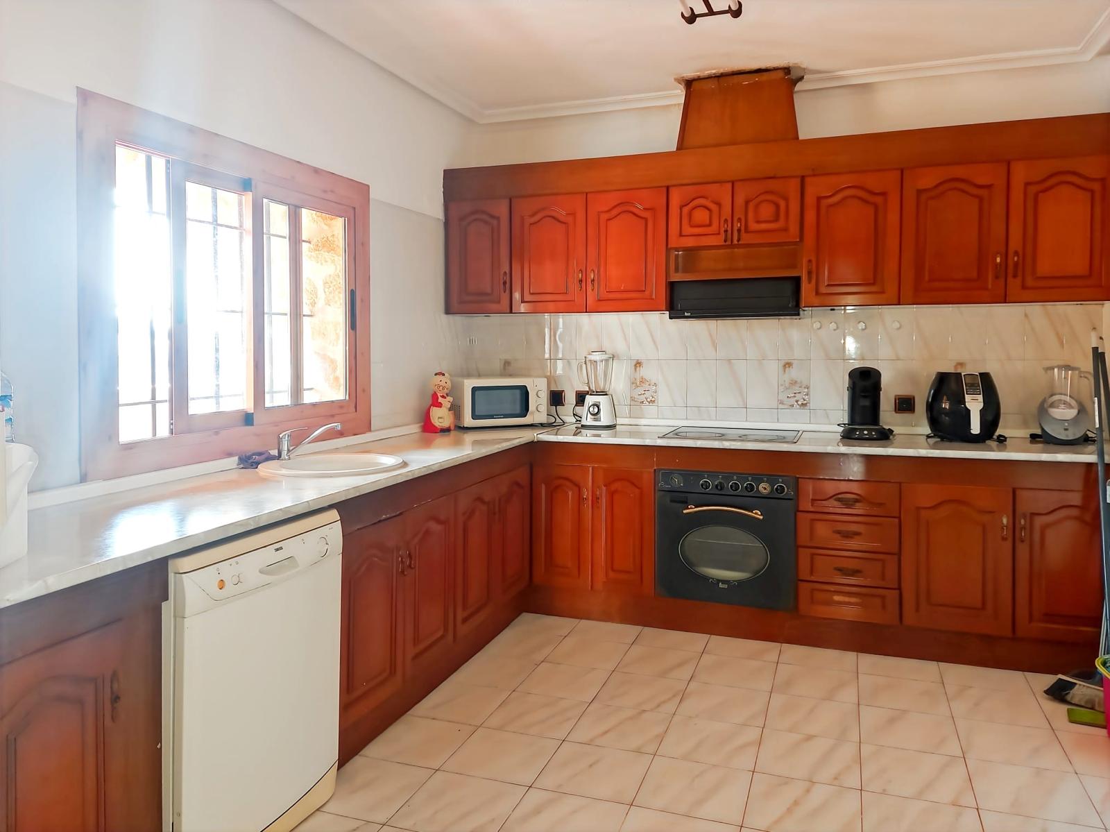 Terrace in villa for sale in Torrevieja