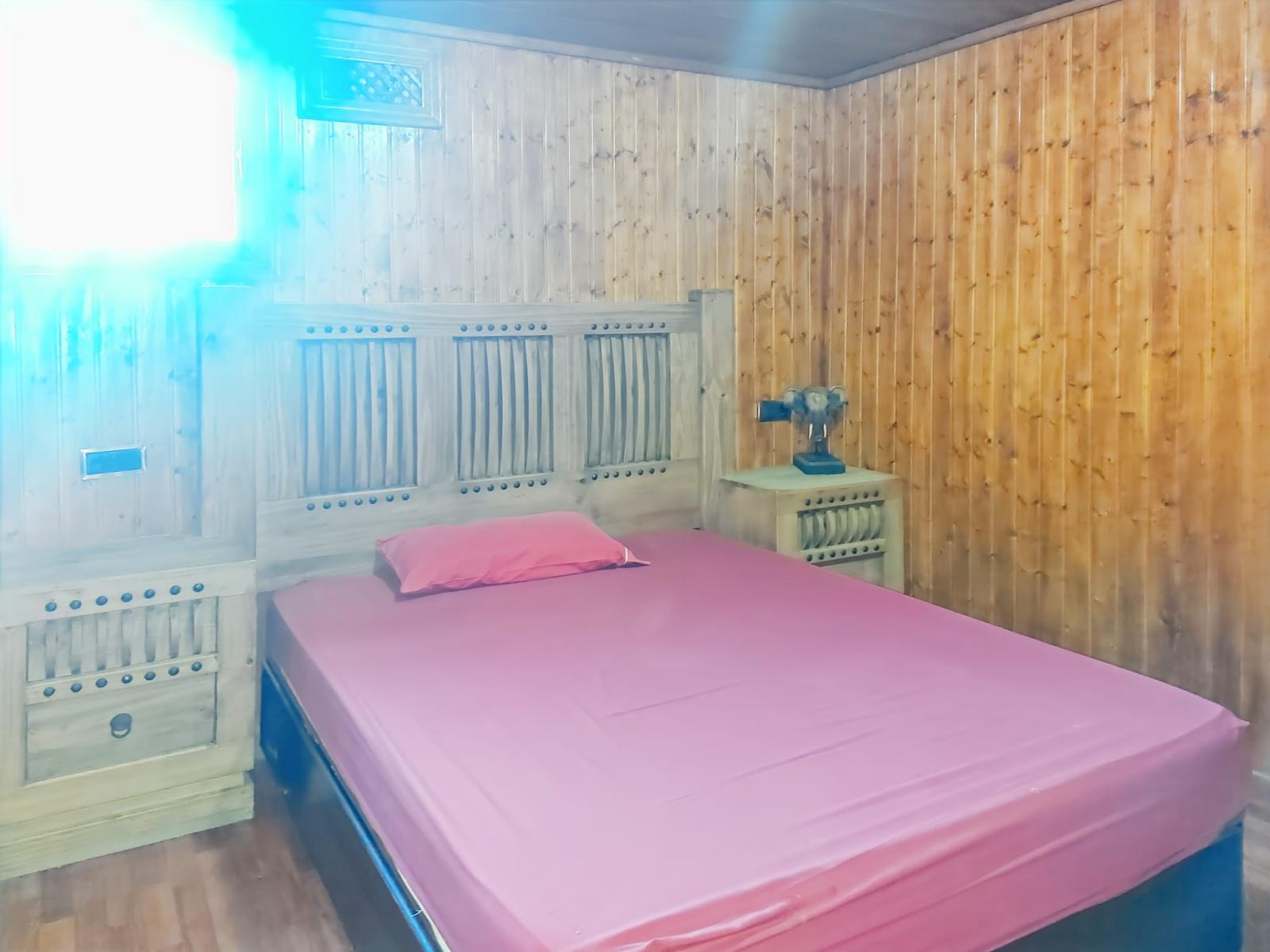 Bedroom in villa for sale in Torrevieja