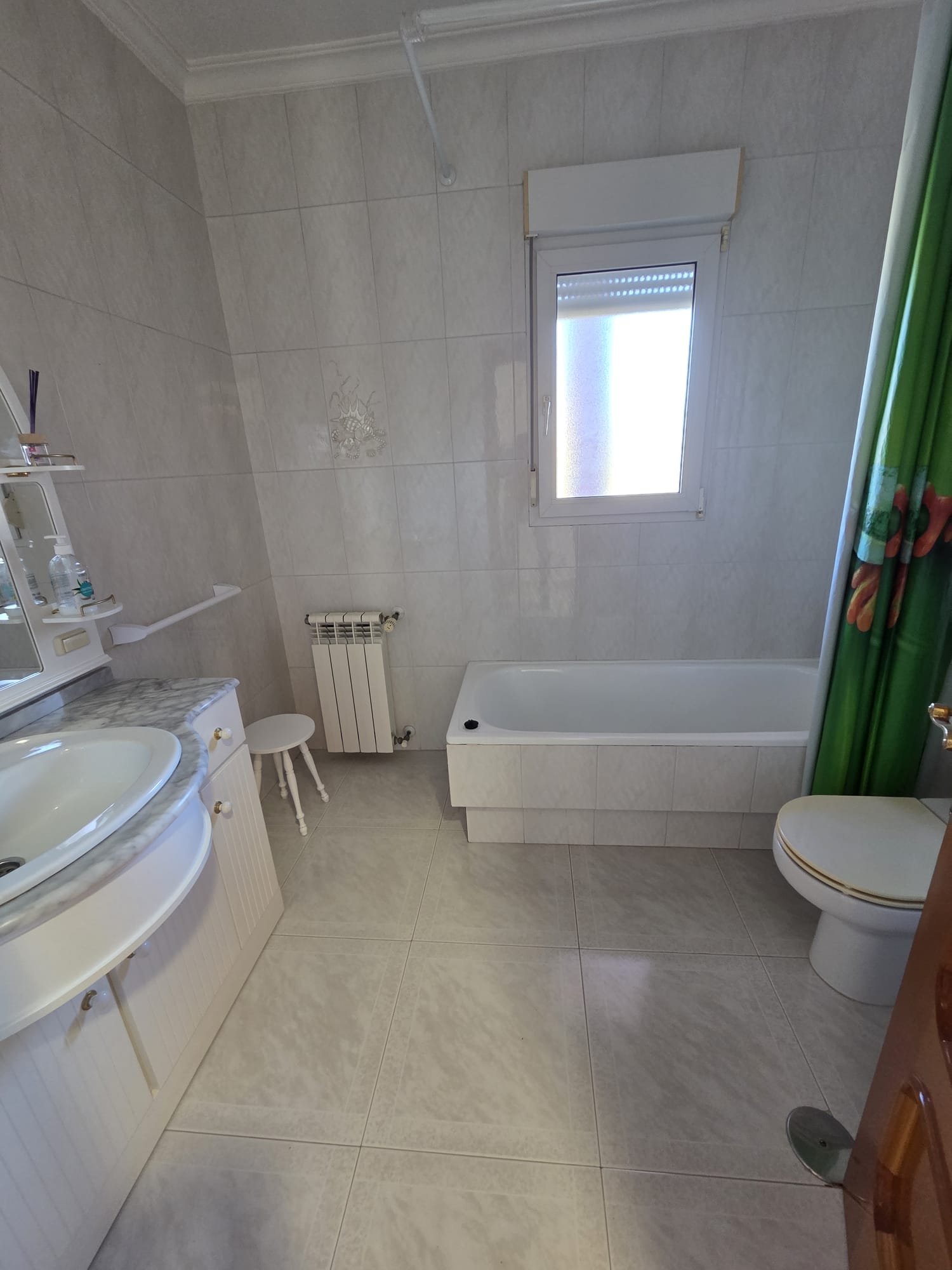 Master bedroom in villa for sale in Alicante