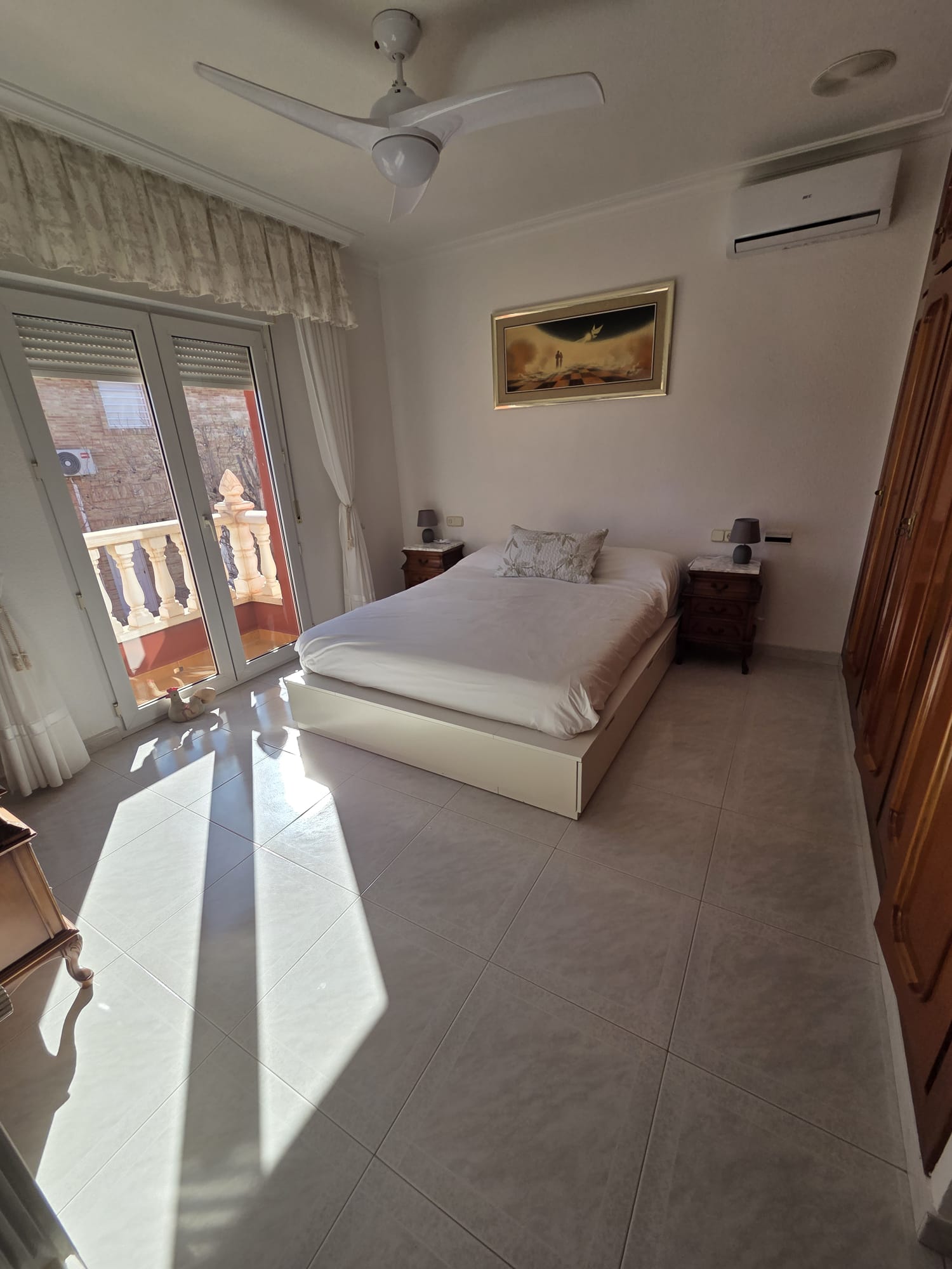 Bathroom in villa for sale in Alicante