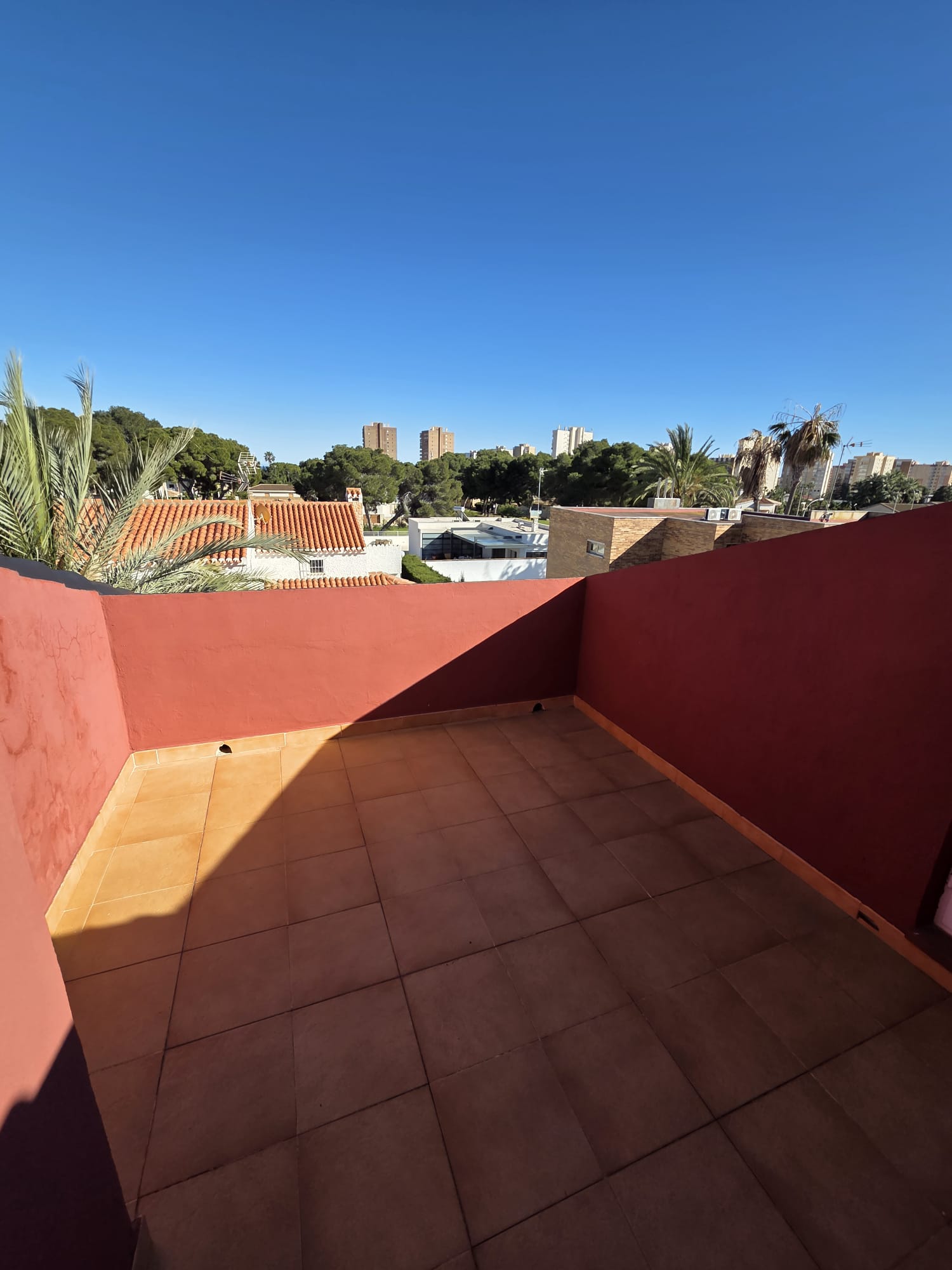 Terrace in villa for sale in Alicante