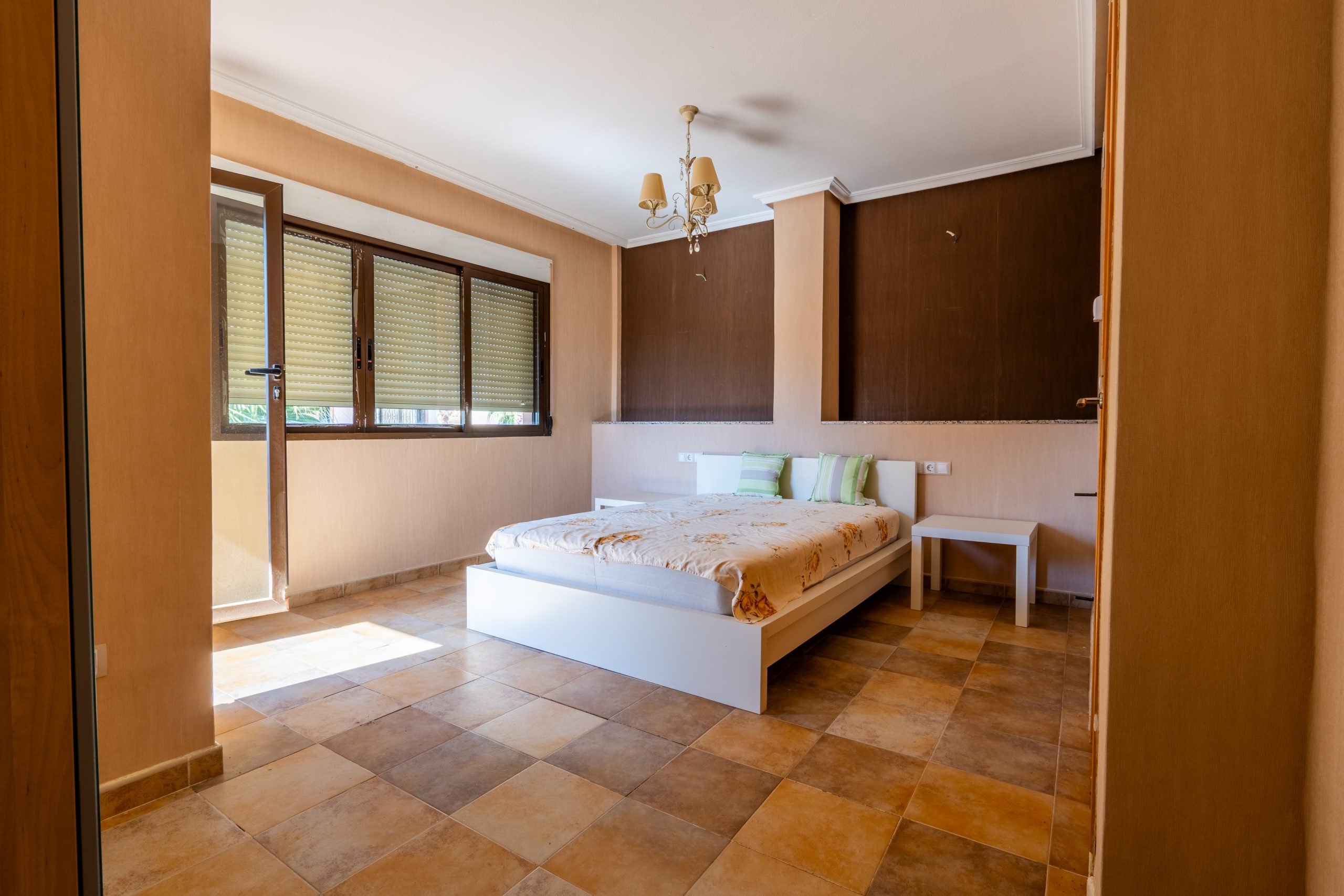 Kitchen in villa for sale in Orihuela Costa