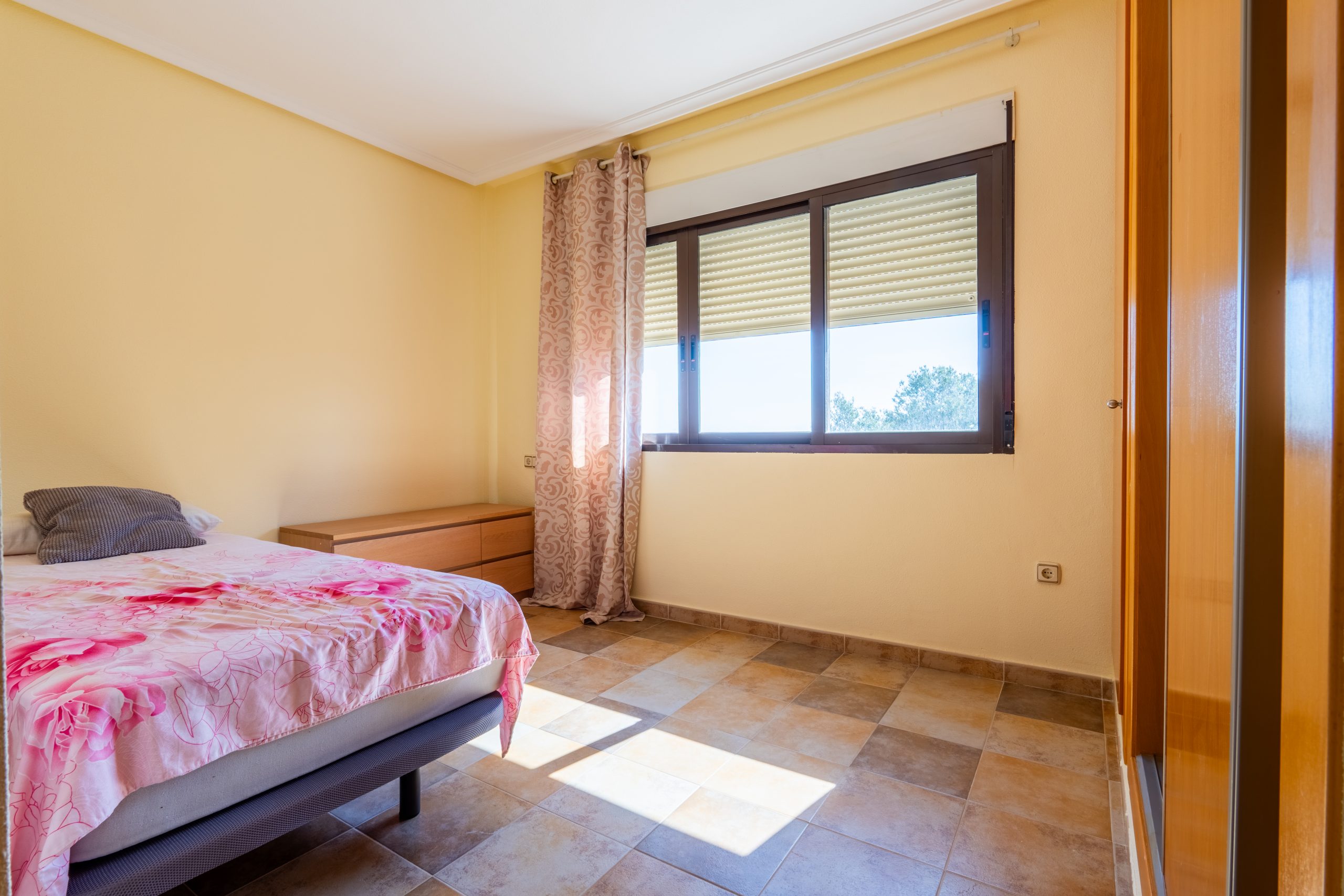 Master bedroom in villa for sale in Orihuela Costa