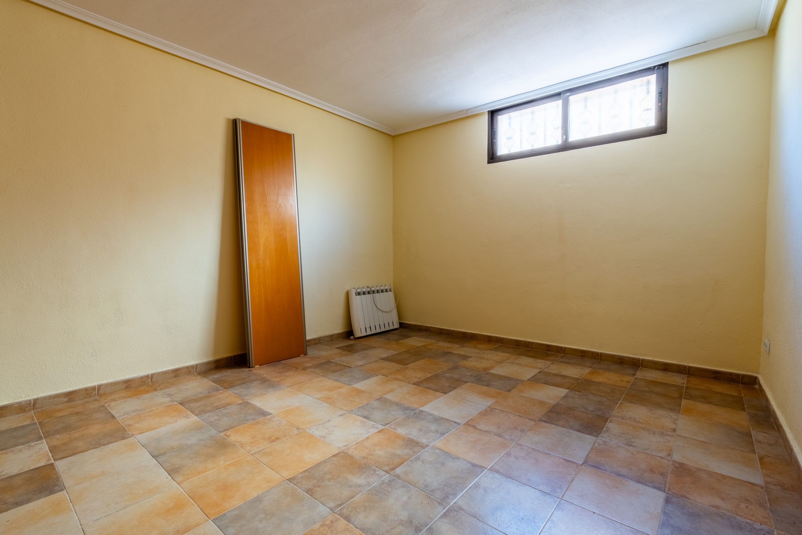 Bedroom in villa for sale in Orihuela Costa