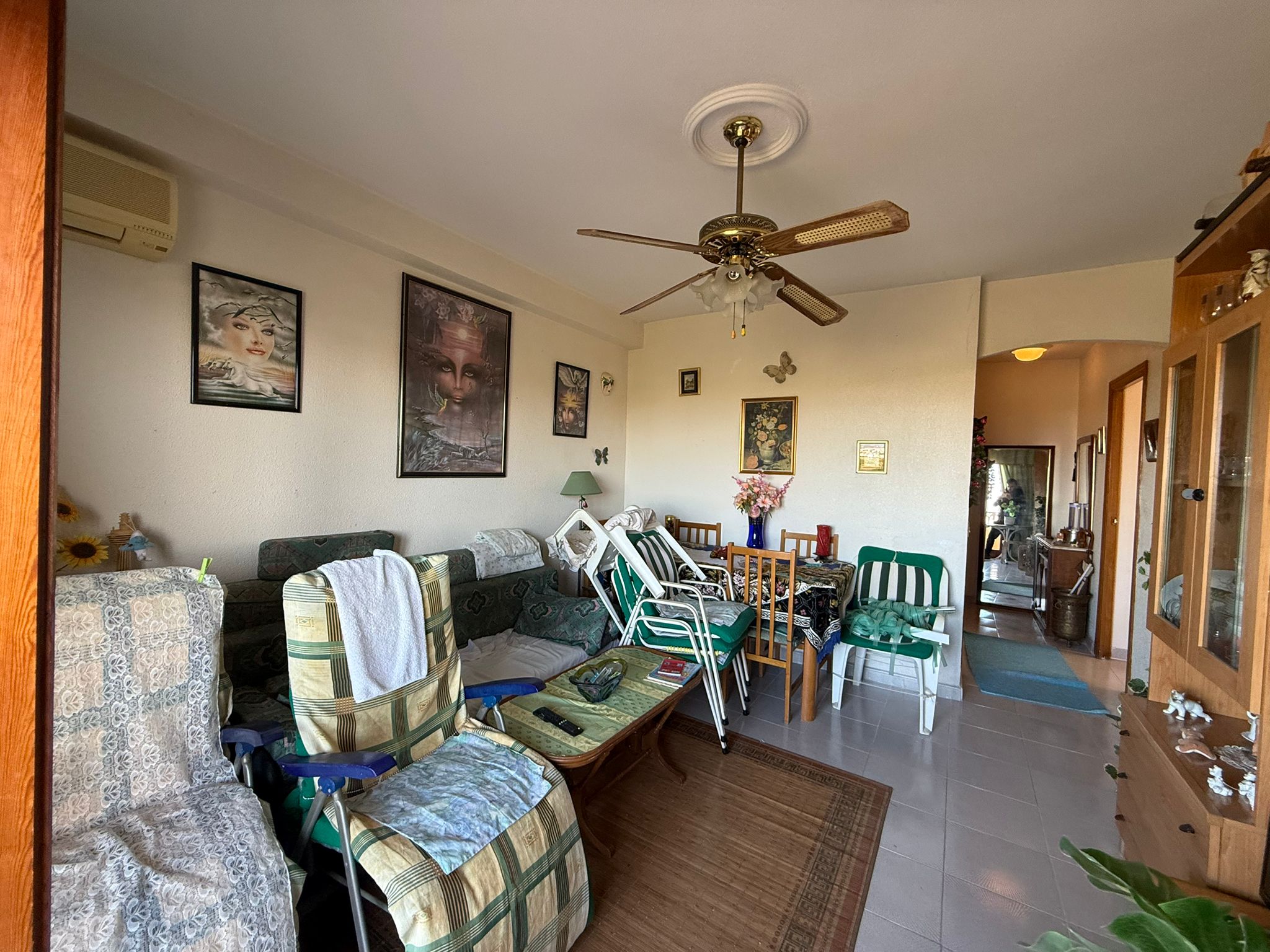 Master bedroom in apartment for sale in Torrevieja