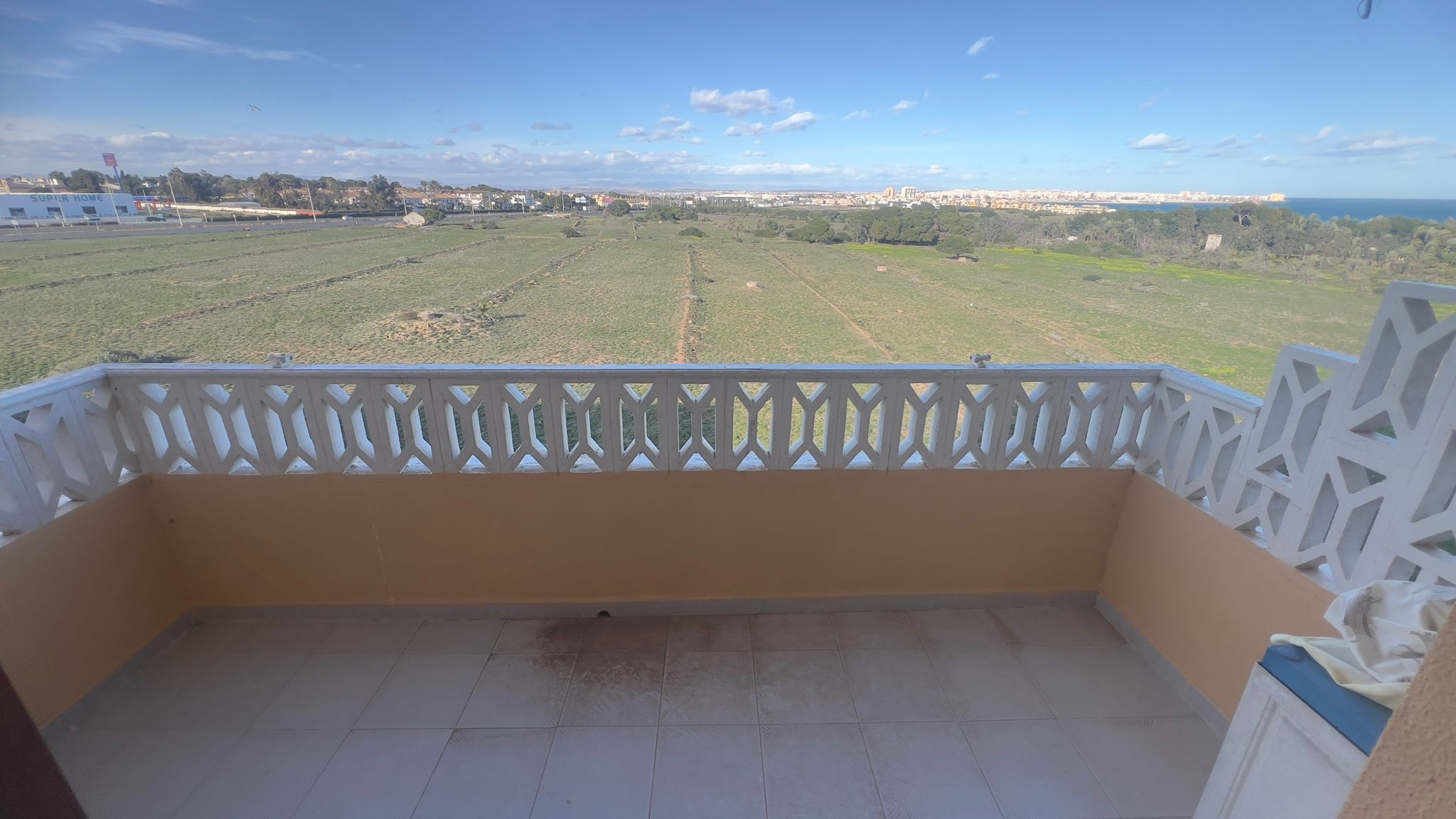 Terrace in apartment for sale in Torrevieja