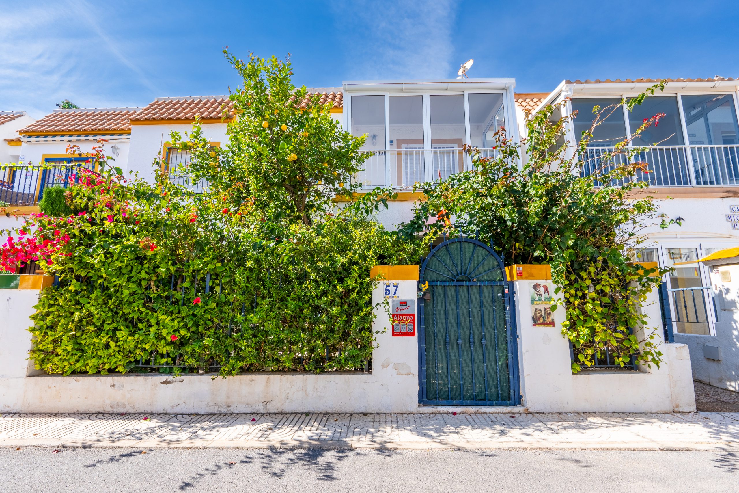 Exterior view in bungalow for sale in Orihuela Costa