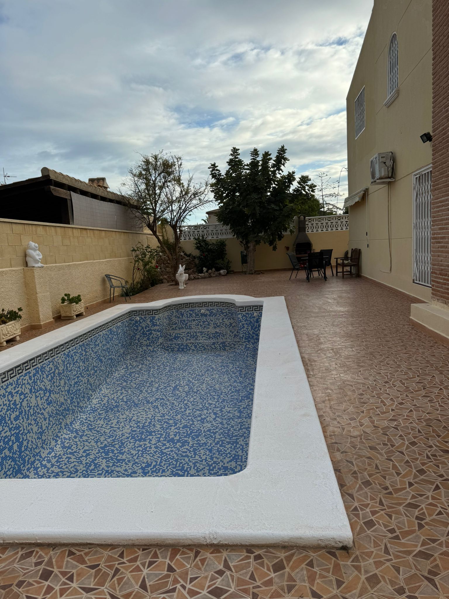 Kitchen in villa for sale in Orihuela Costa