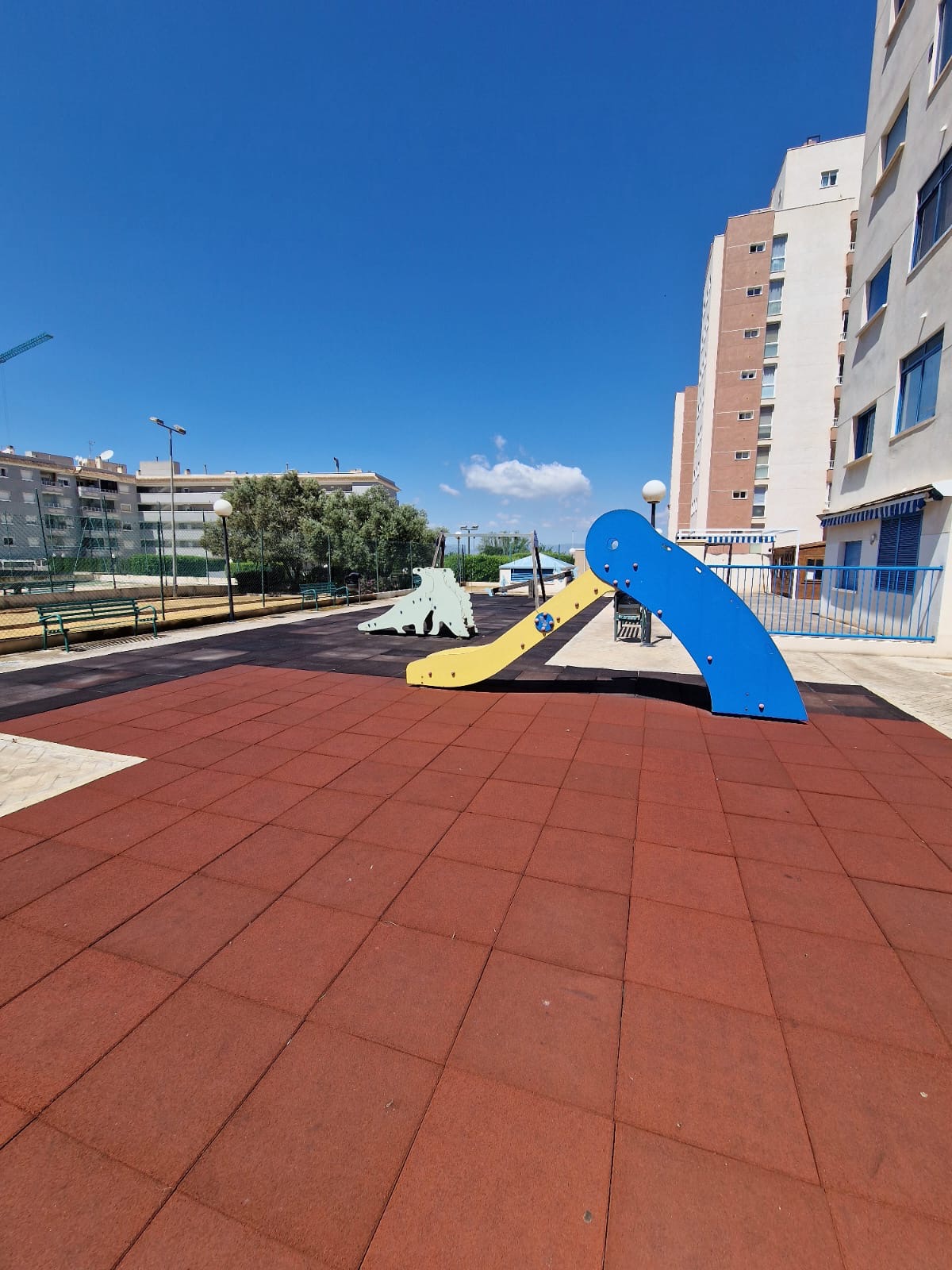 Pool area in apartment for sale in Guardamar del Segura