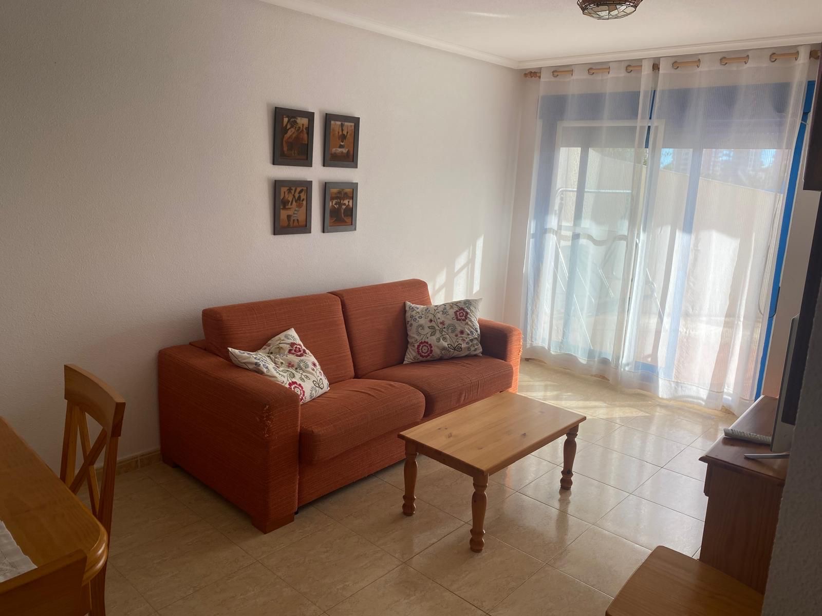 Bedroom in apartment for sale in Guardamar del Segura