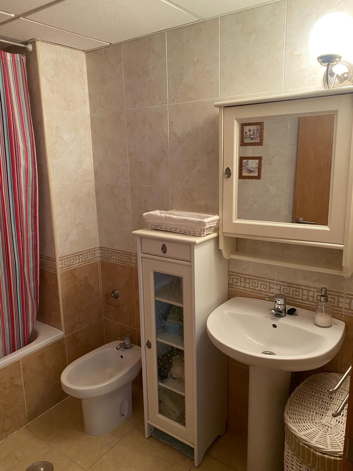 Bedroom in apartment for sale in Guardamar del Segura