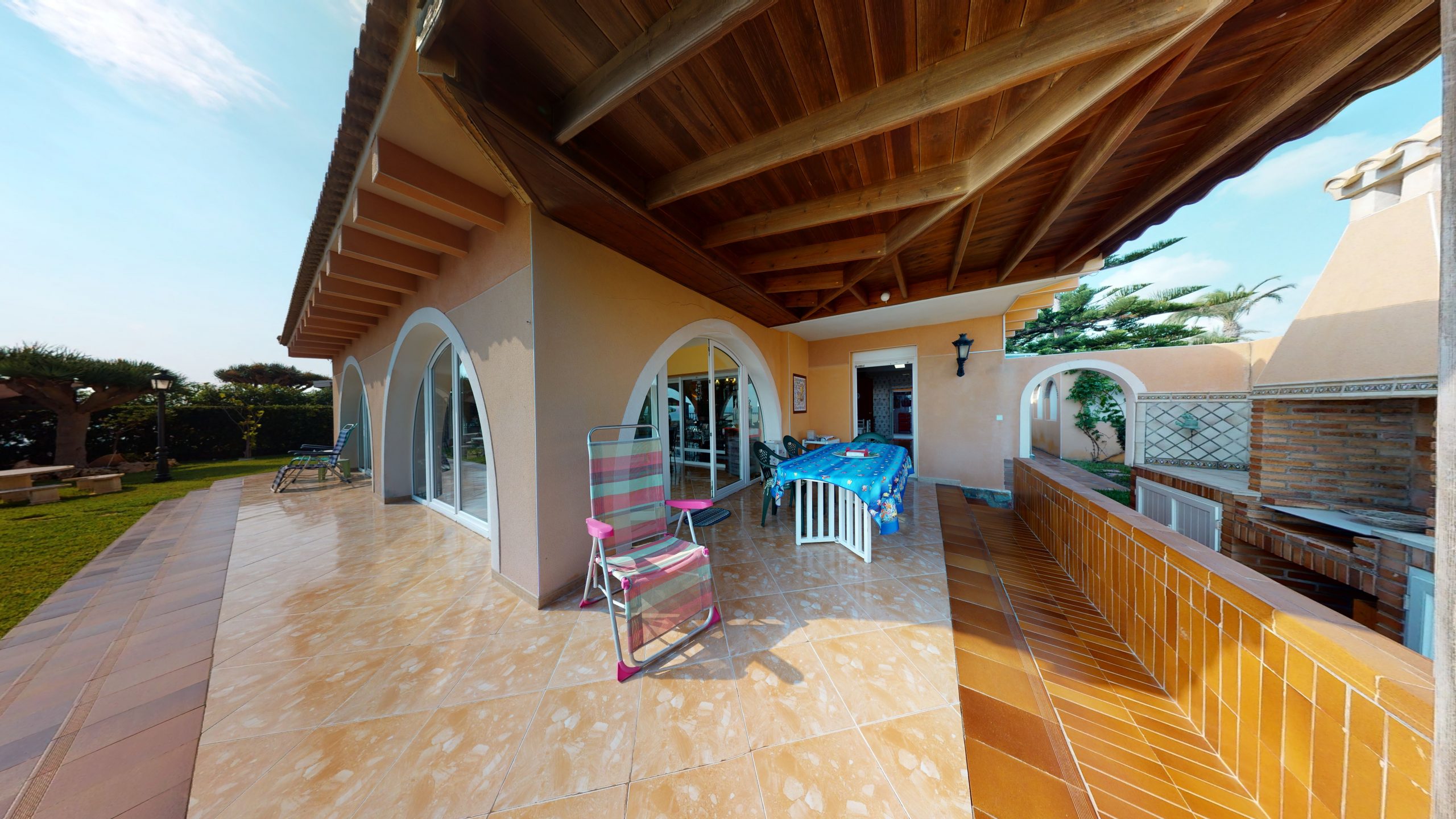 Kitchen in villa for sale in Orihuela Costa
