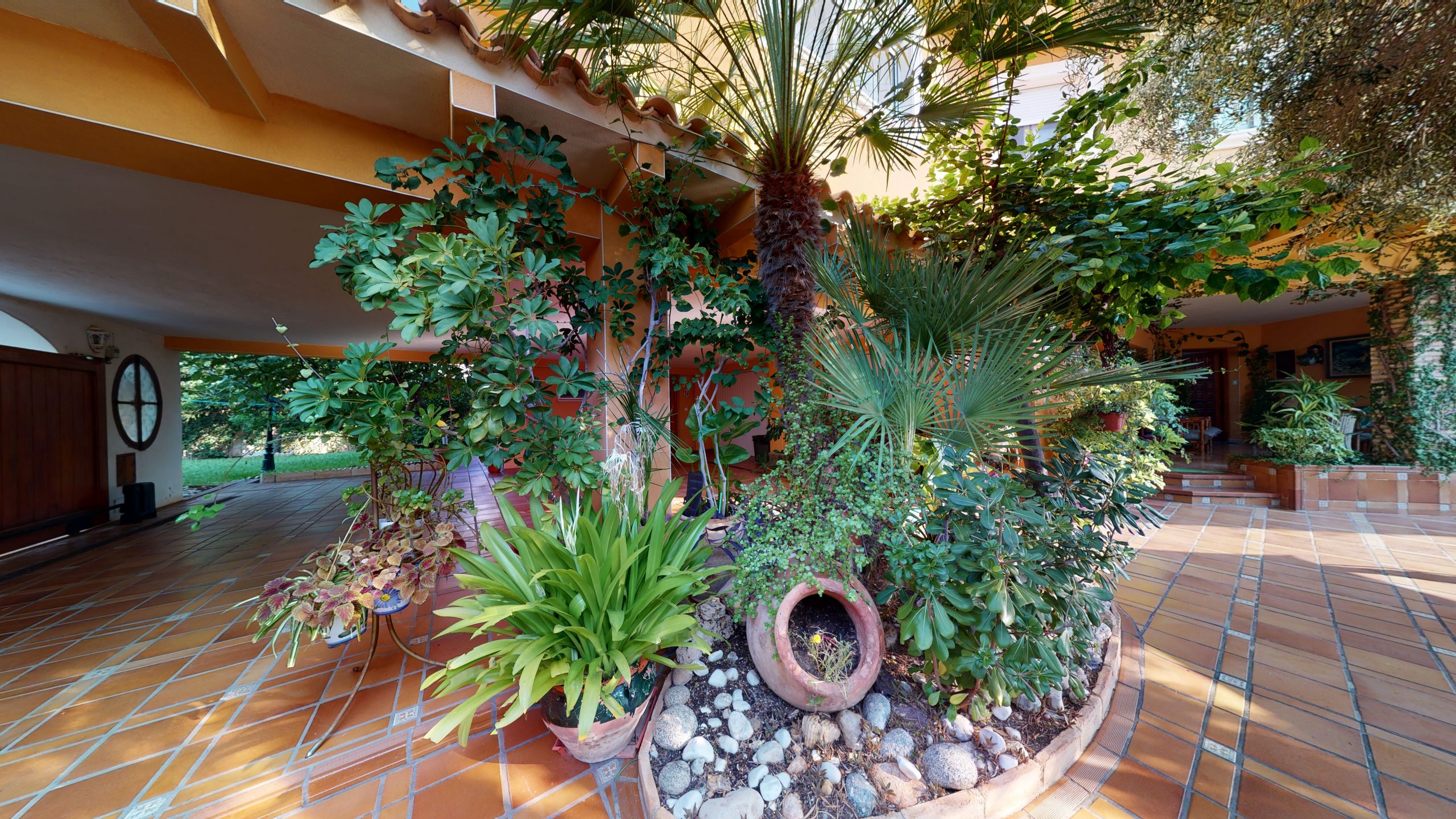 Terrace in villa for sale in Orihuela Costa