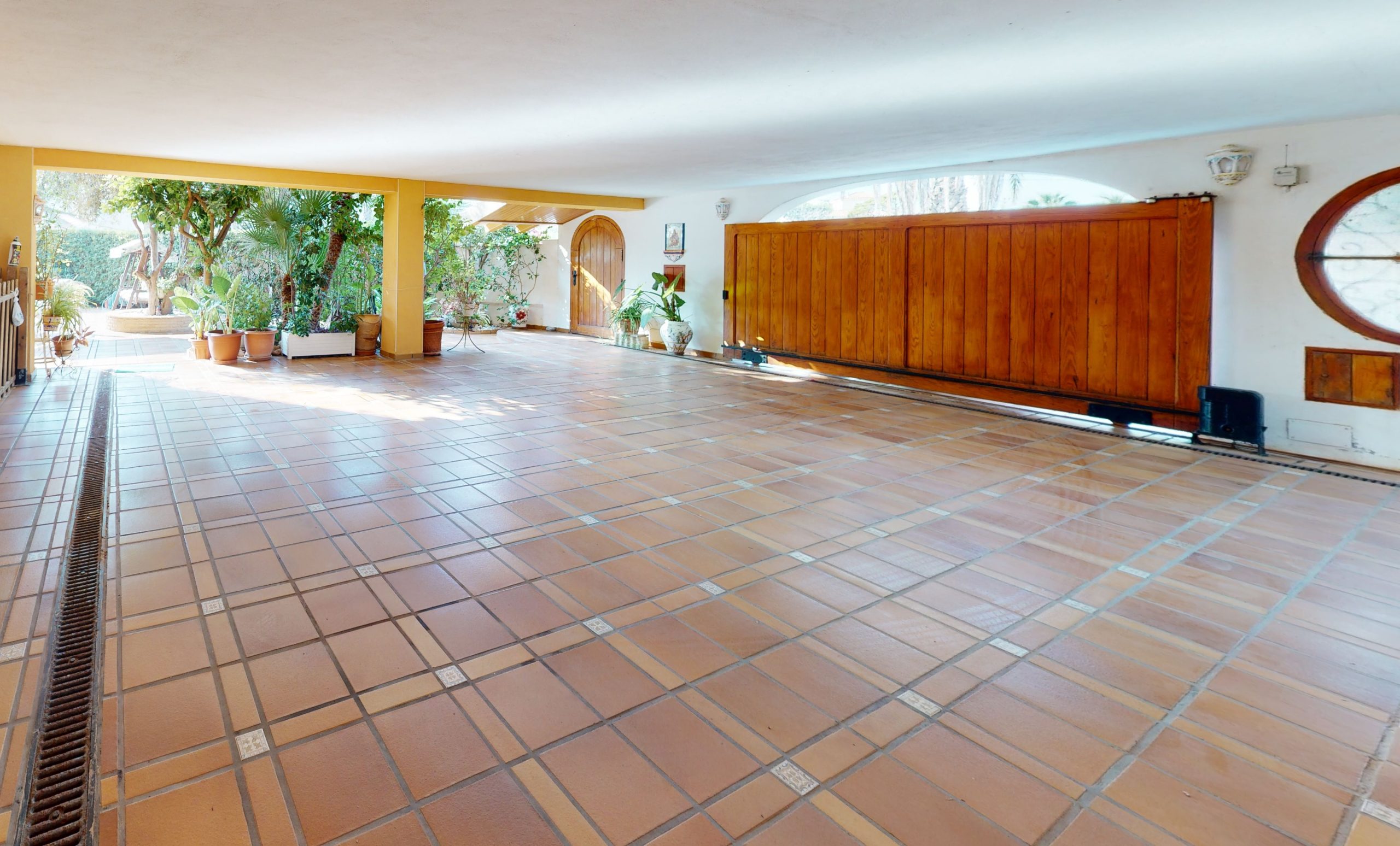 Bedroom in villa for sale in Orihuela Costa