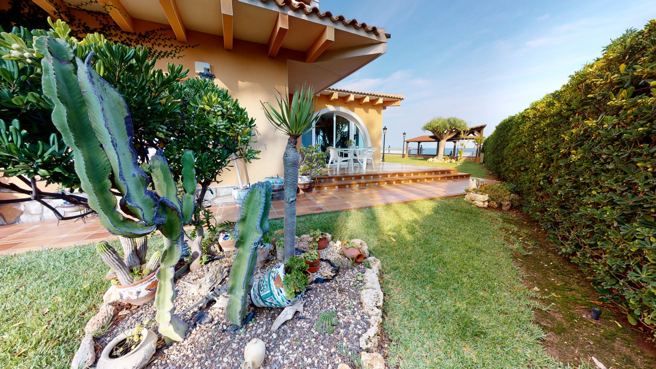 Exterior view in villa for sale in Orihuela Costa