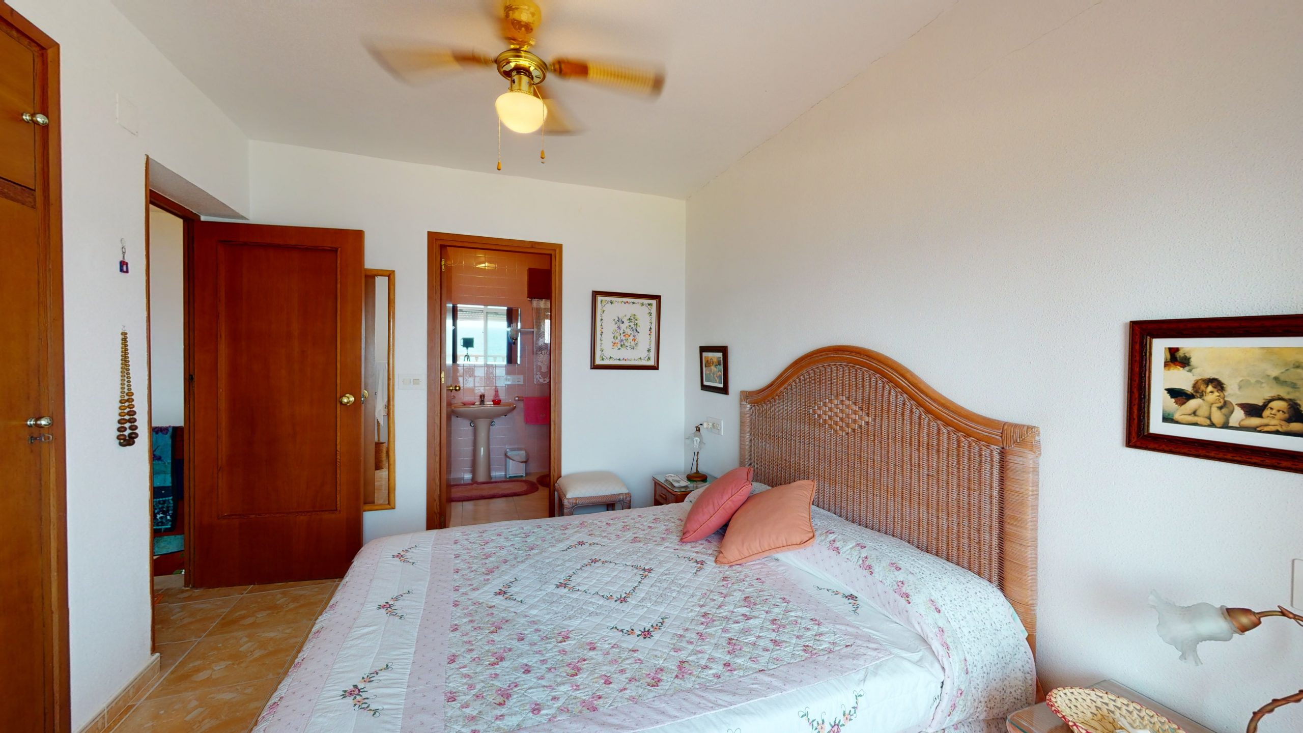 Dining area in villa for sale in Orihuela Costa