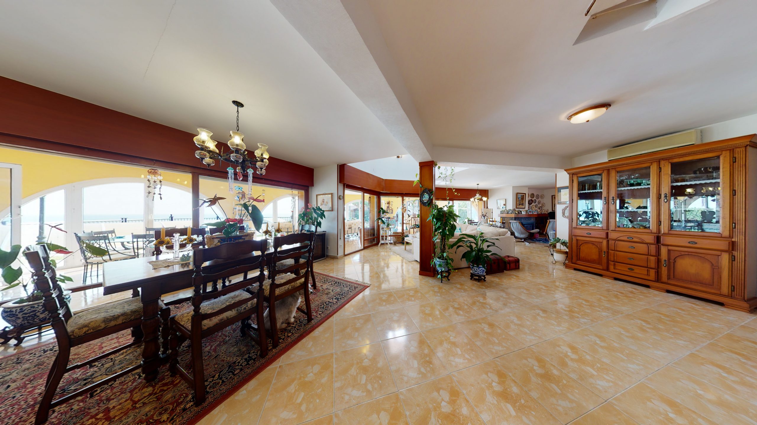 Garden in villa for sale in Orihuela Costa