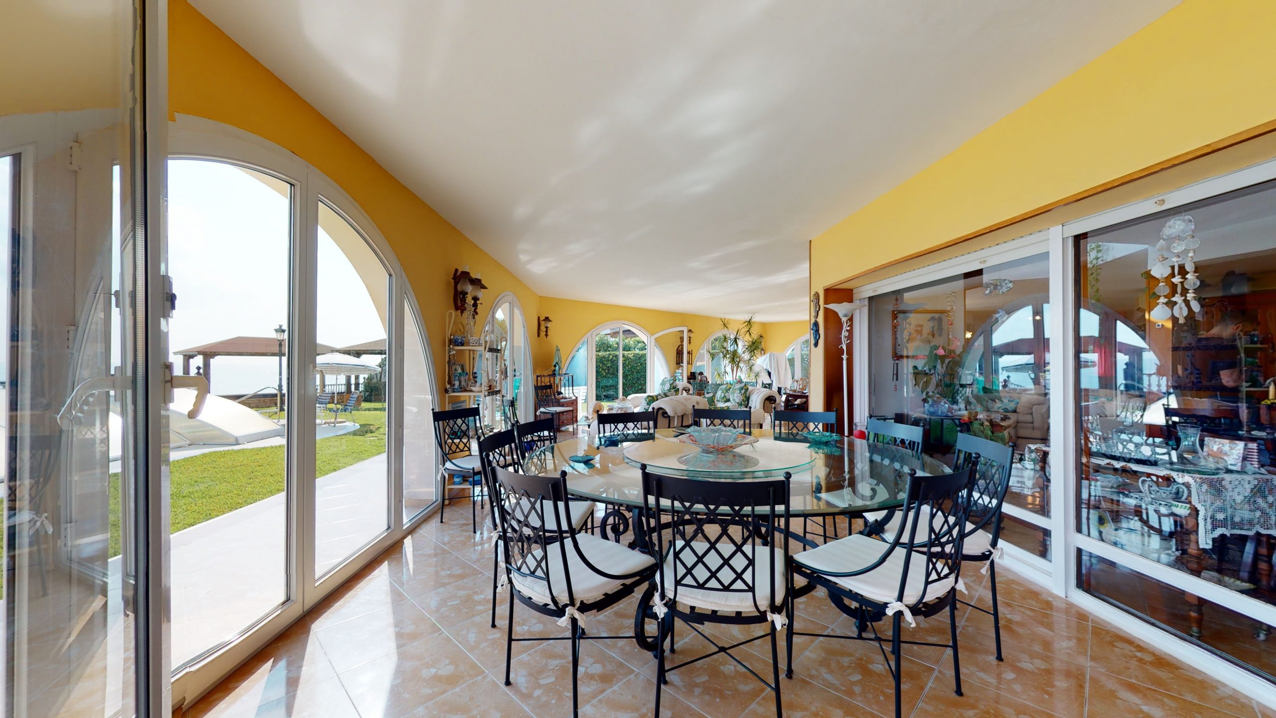 Dining area in villa for sale in Orihuela Costa