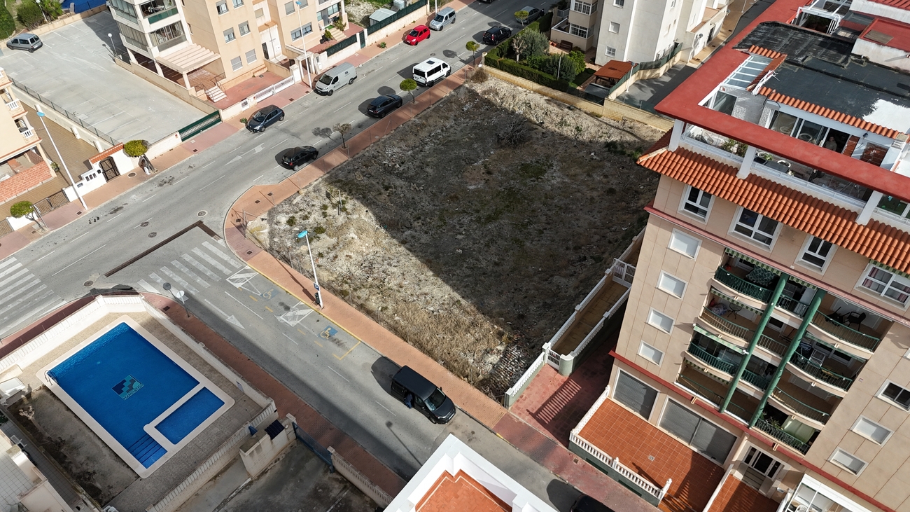 Terrace in land for sale in Guardamar del Segura