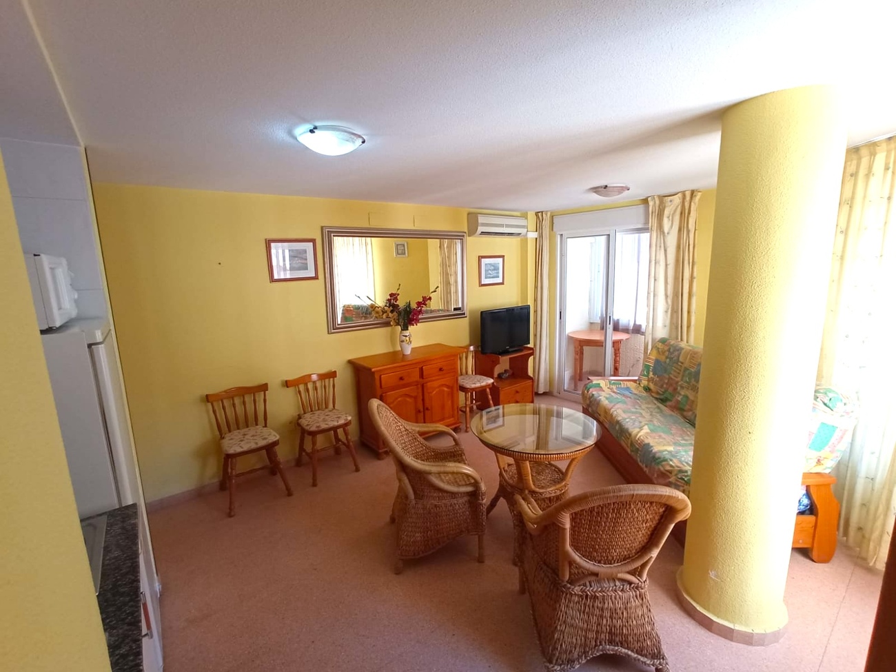 Living room in apartment for sale in Guardamar del Segura