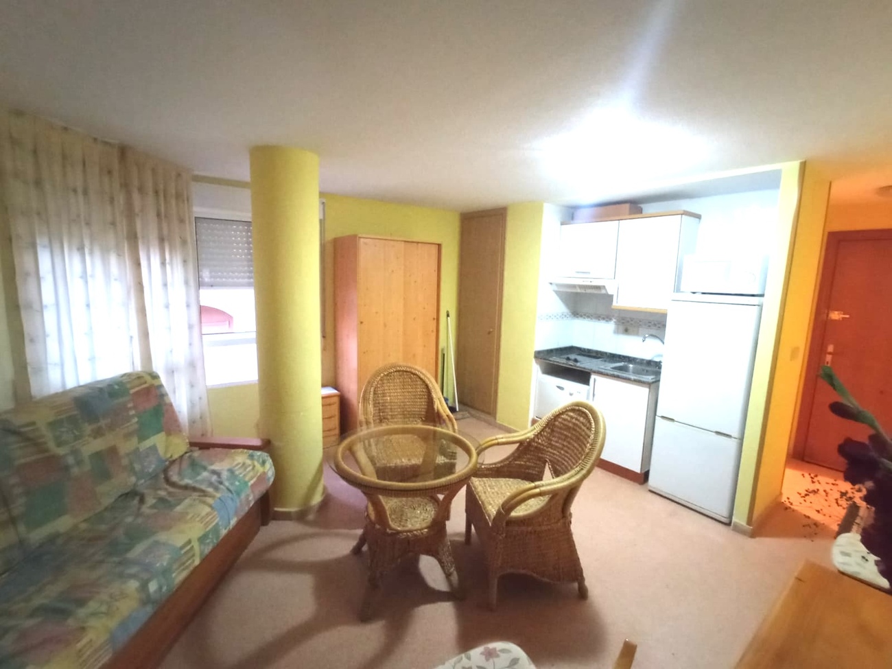 Bedroom in apartment for sale in Guardamar del Segura