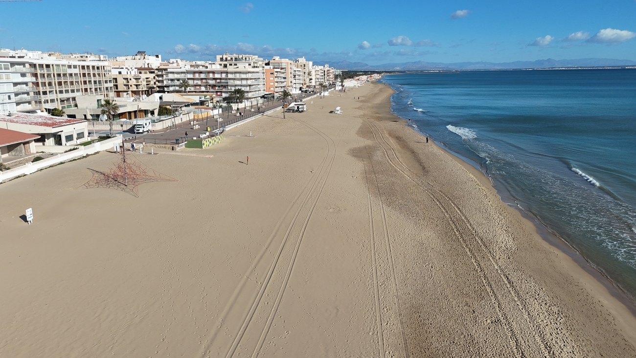 Kitchen in apartment for sale in Guardamar del Segura
