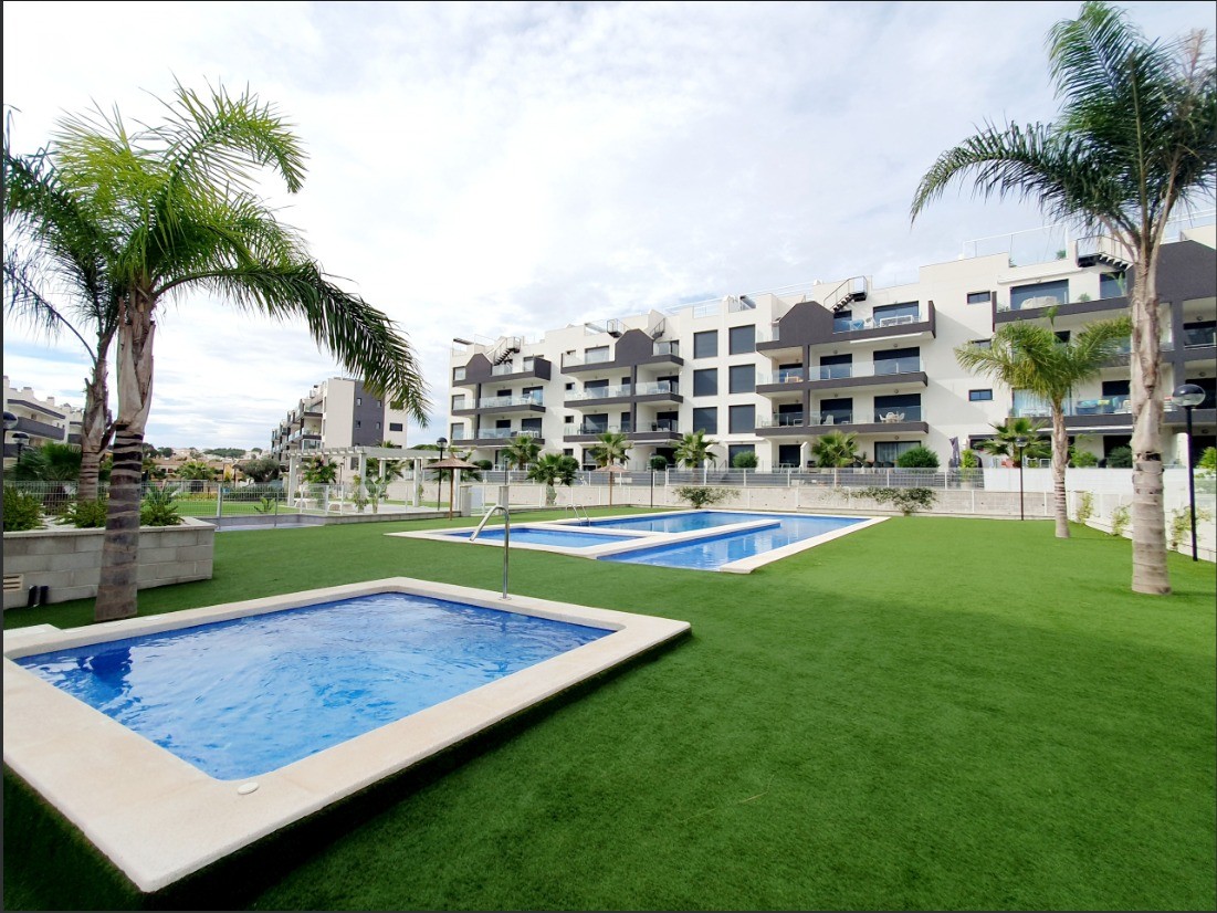 Dining area in apartment for sale in Orihuela Costa