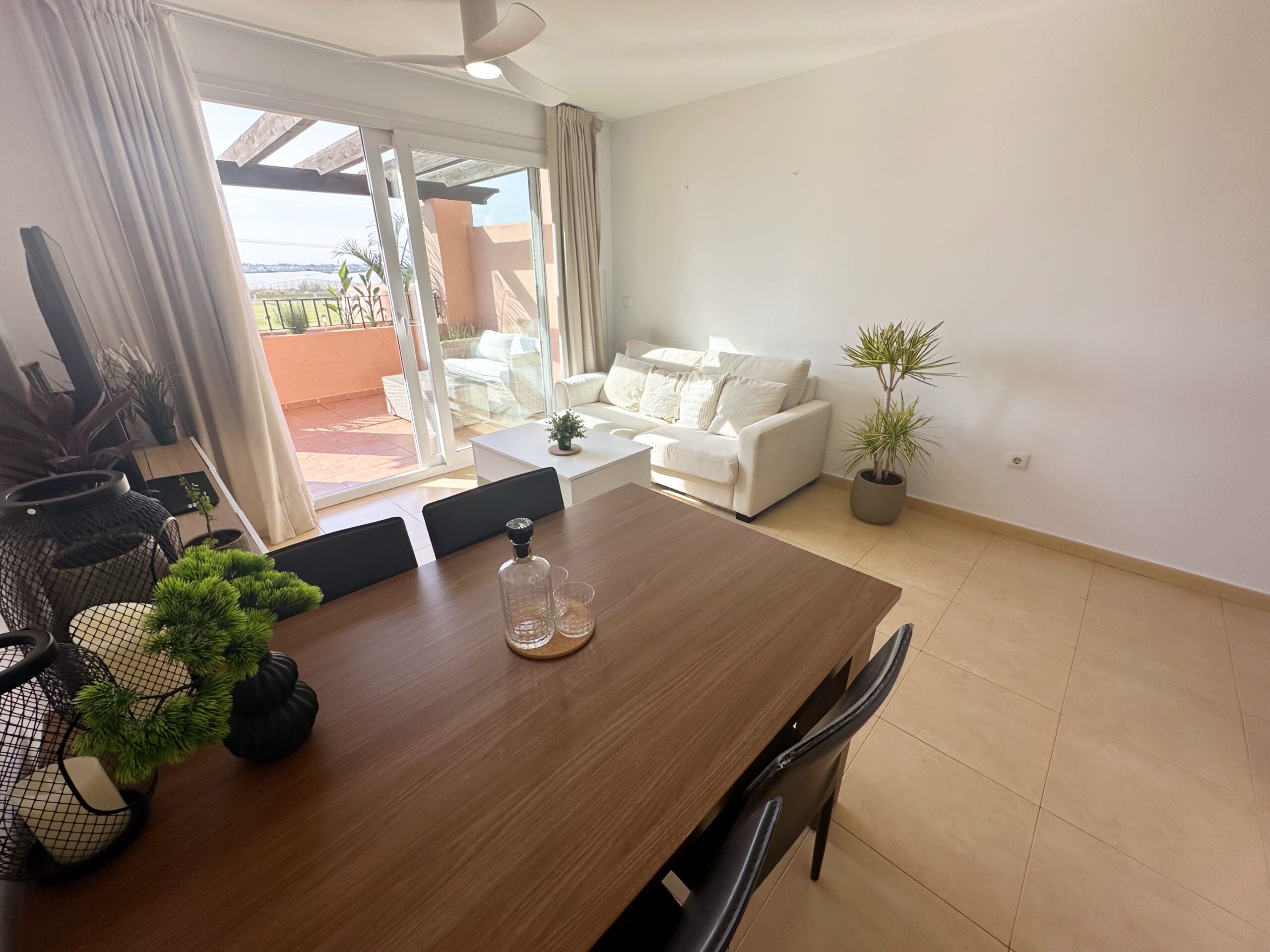 Bedroom in apartment for sale in Mar Menor Golf Resort