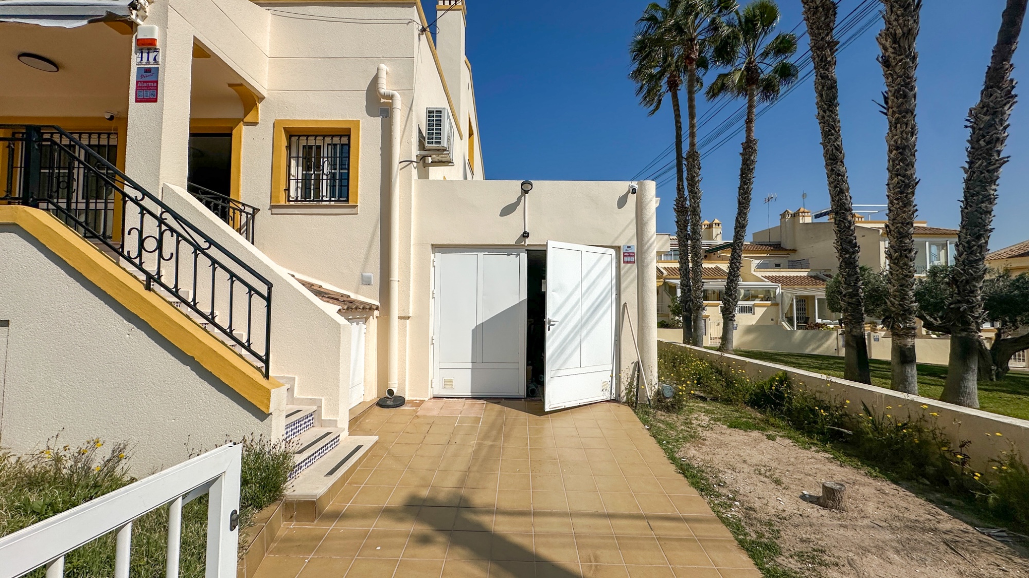 Set in the heart of Villamartín, this beautifully refurbished townhouse offers an unbeatable locatio