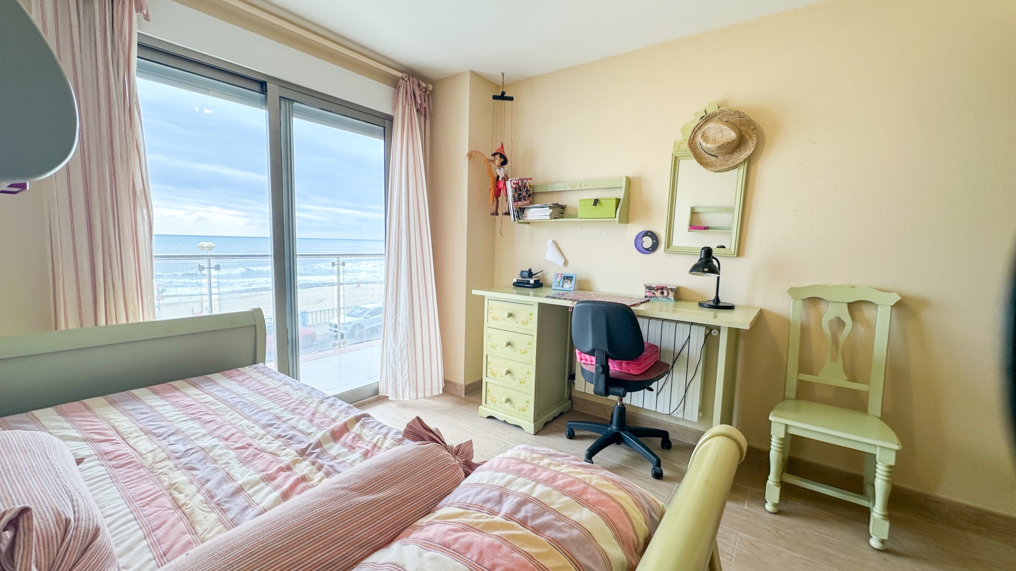 Terrace in apartment for sale in Torrevieja