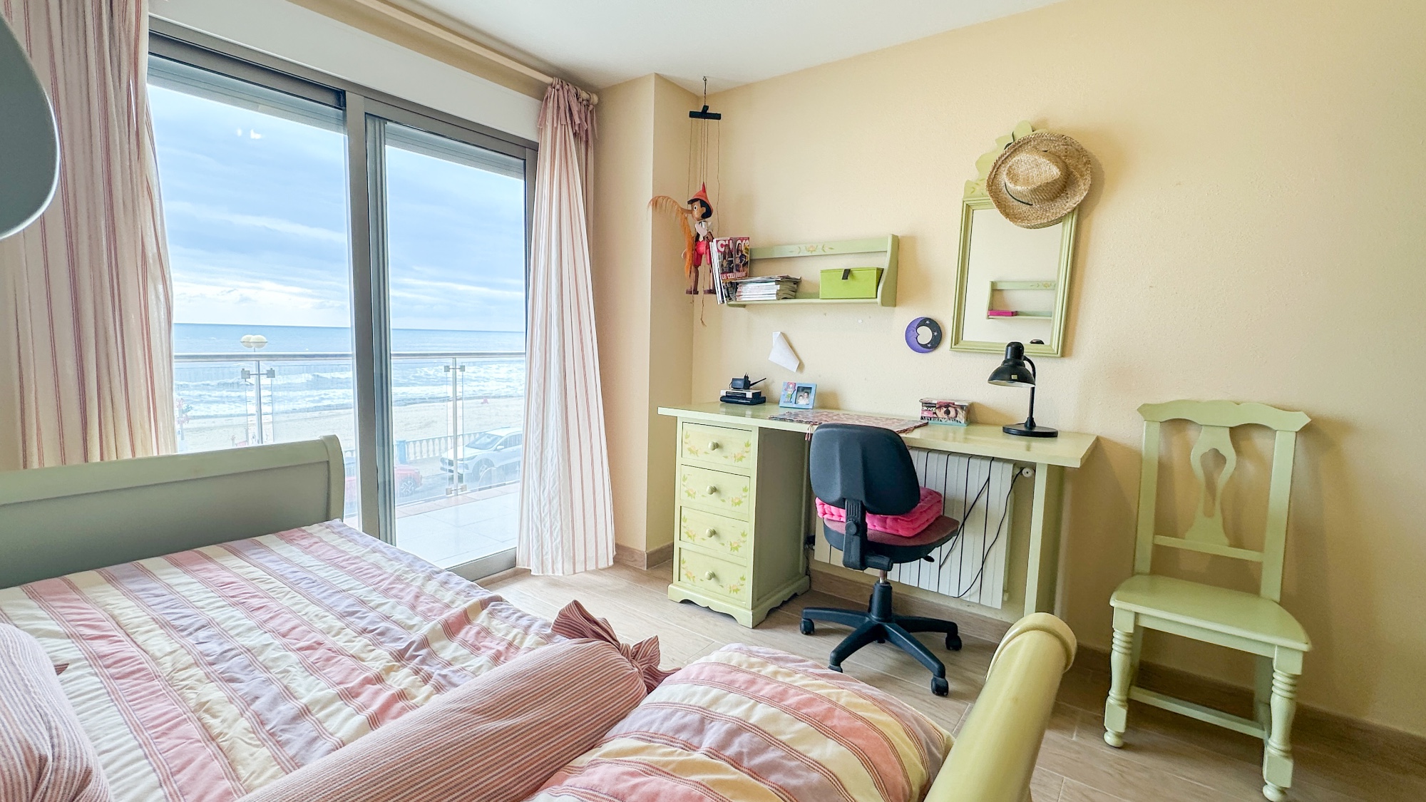 Pool area in apartment for sale in Torrevieja