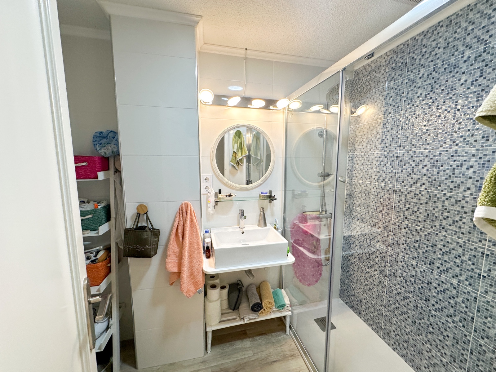 Pool area in apartment for sale in Torrevieja