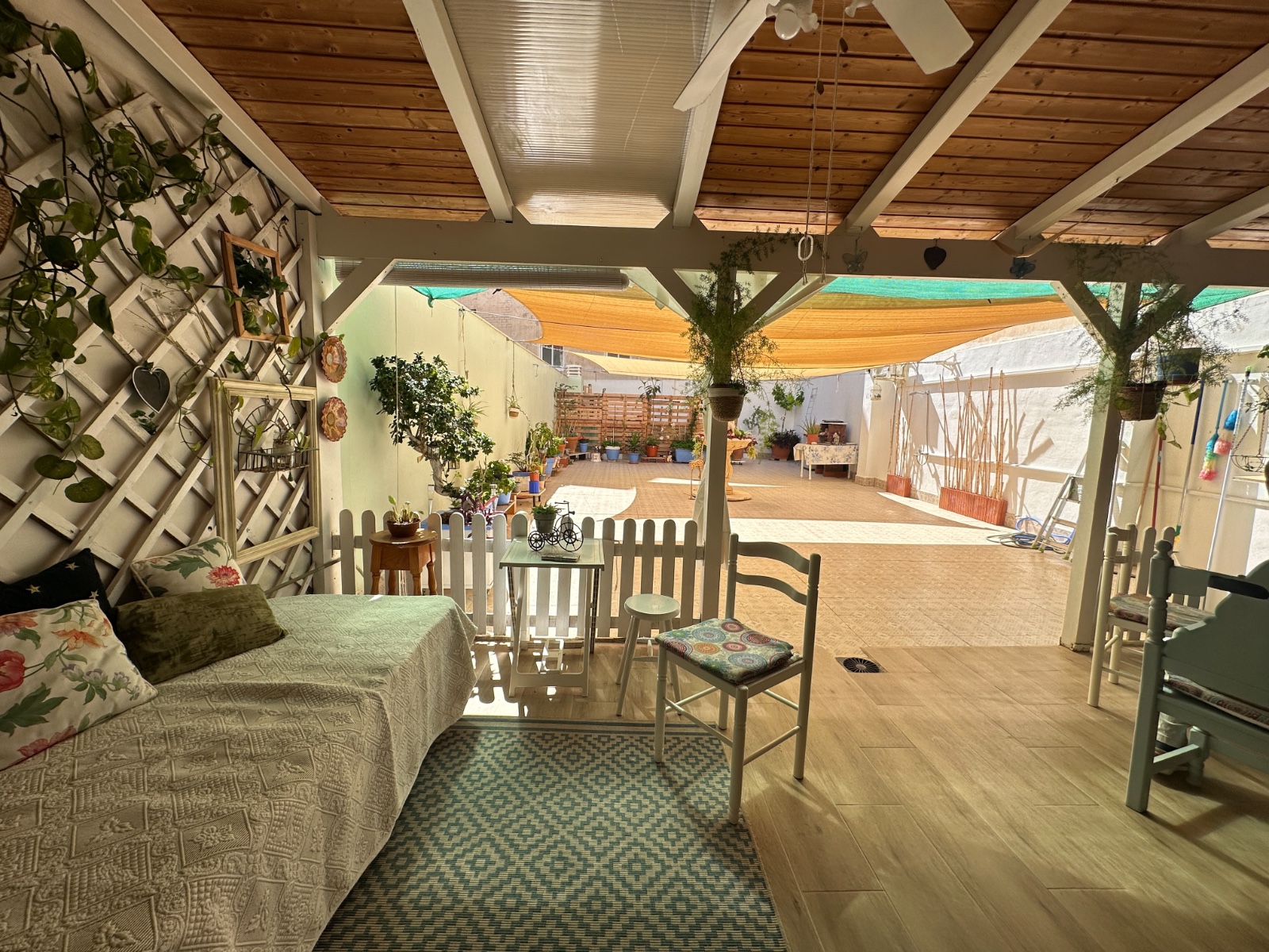 Terrace in apartment for sale in Torrevieja