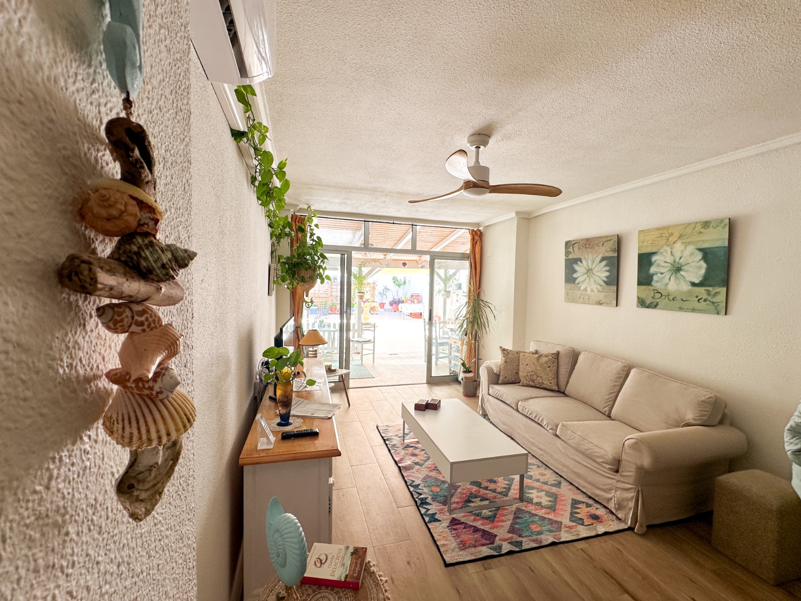 Terrace in apartment for sale in Torrevieja