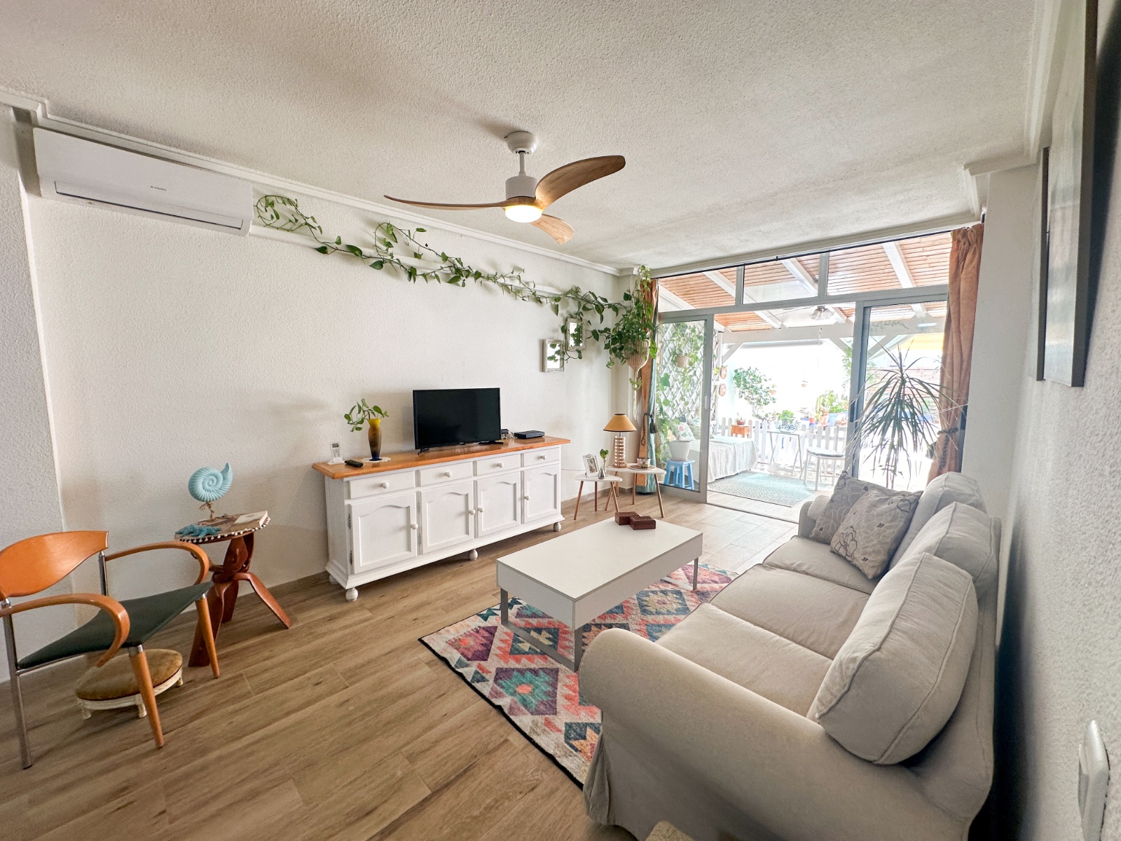 Pool area in apartment for sale in Torrevieja