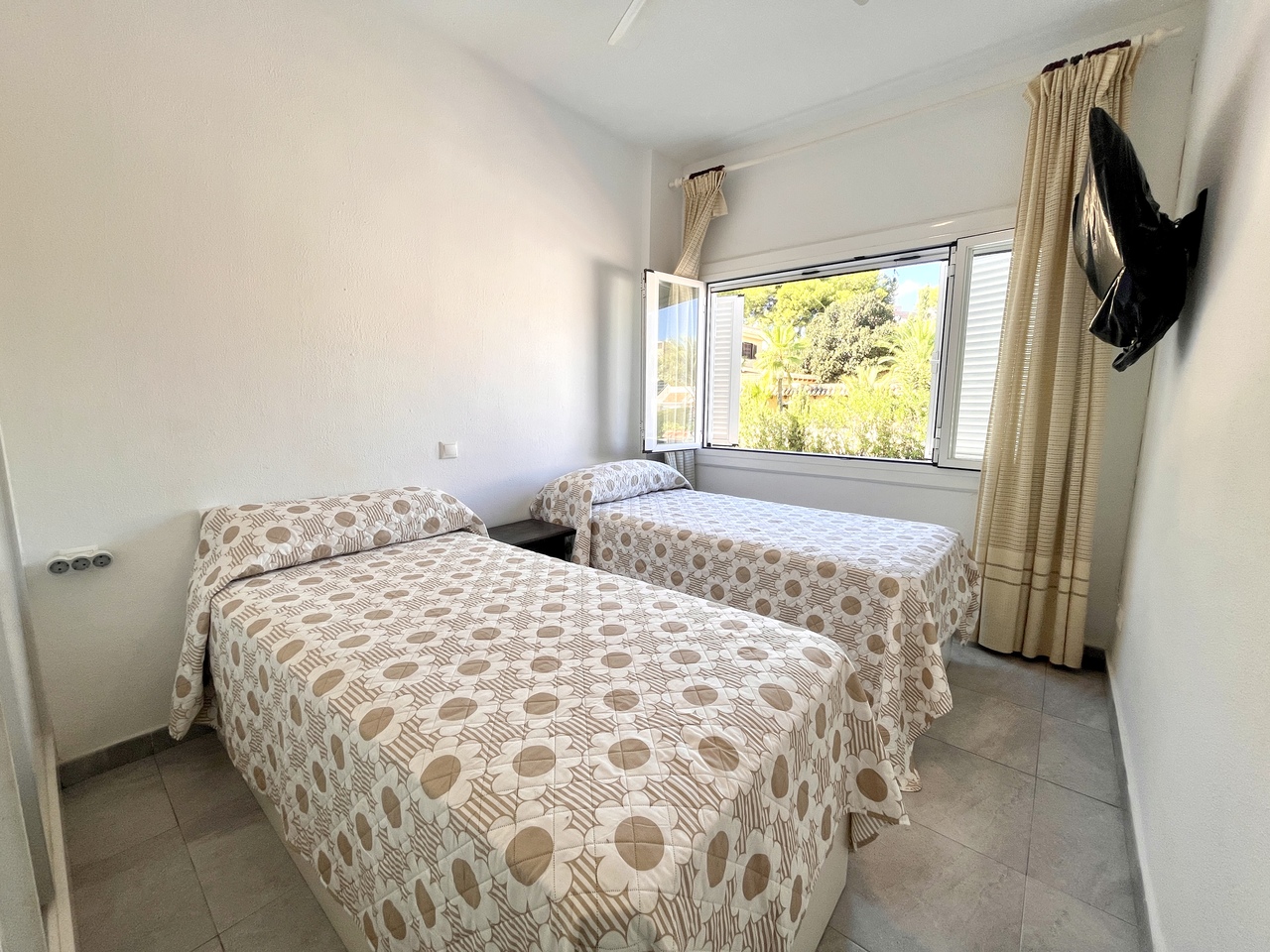 Garden in apartment for sale in La Zenia