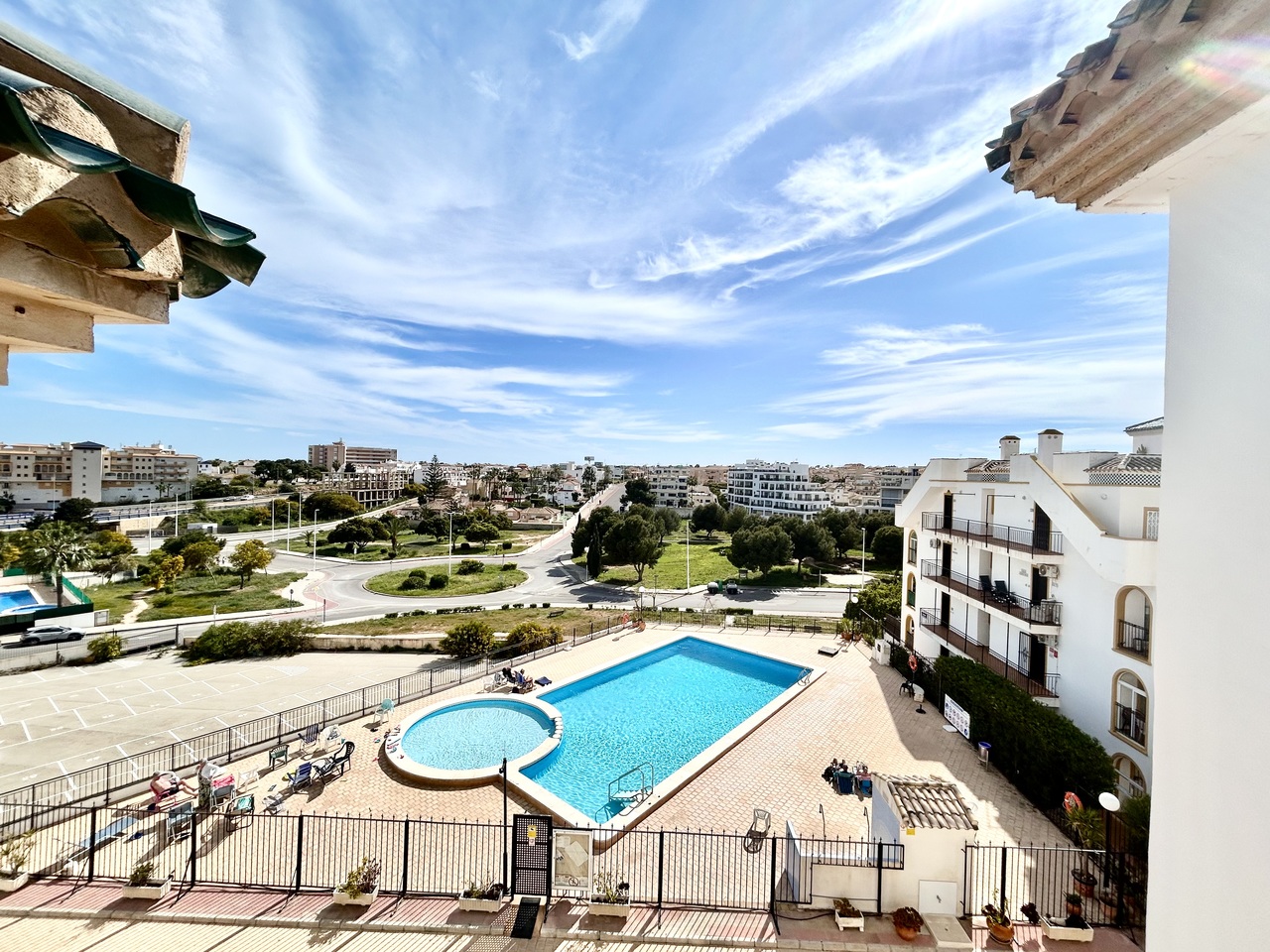 Master bedroom in penthouse for sale in La Zenia