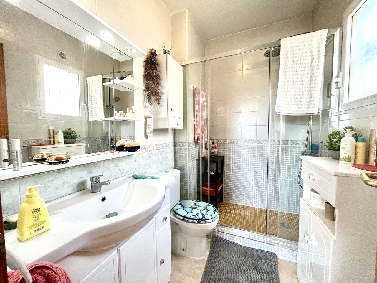 Bathroom in penthouse for sale in La Zenia