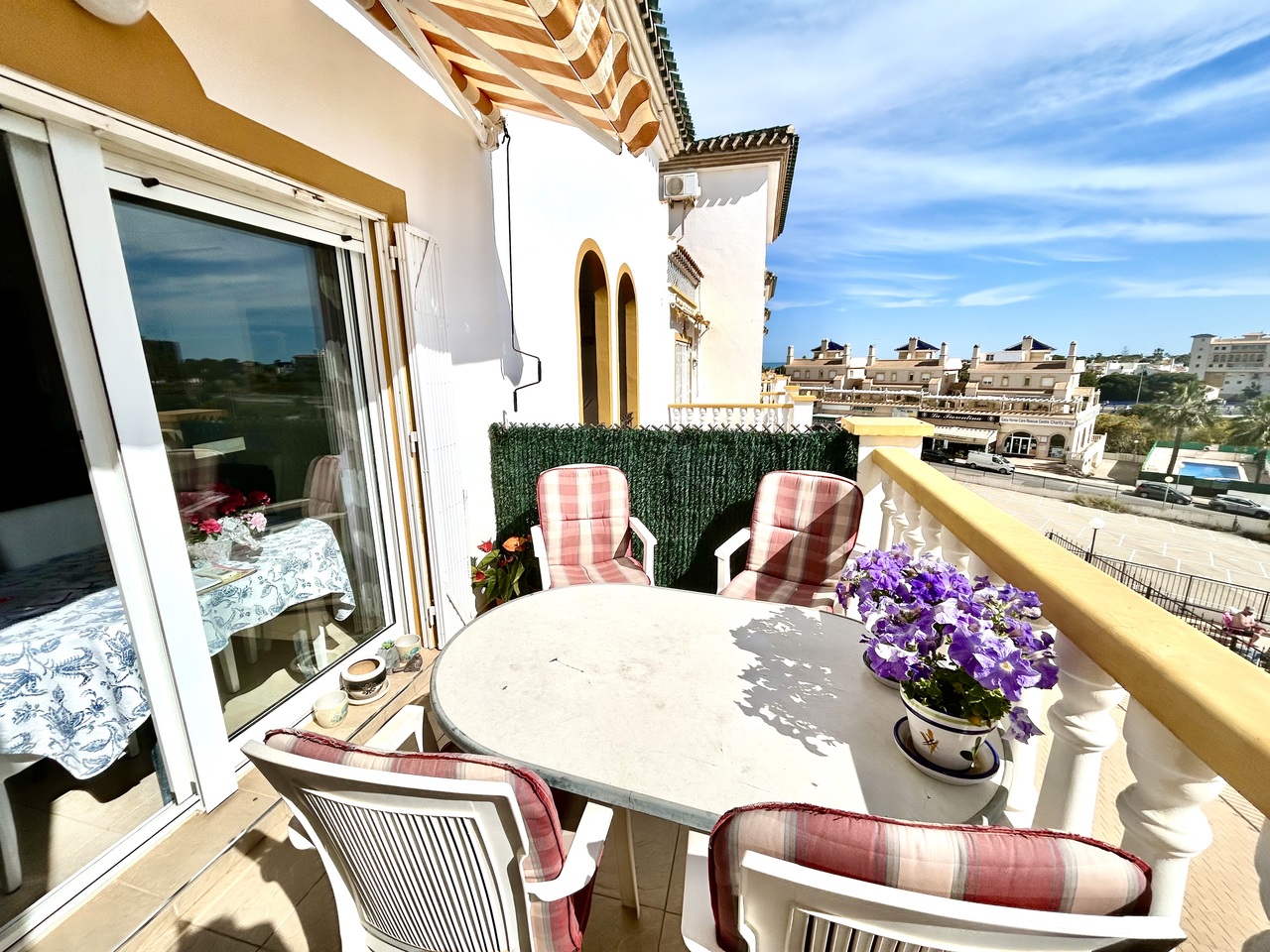 Garden in penthouse for sale in La Zenia