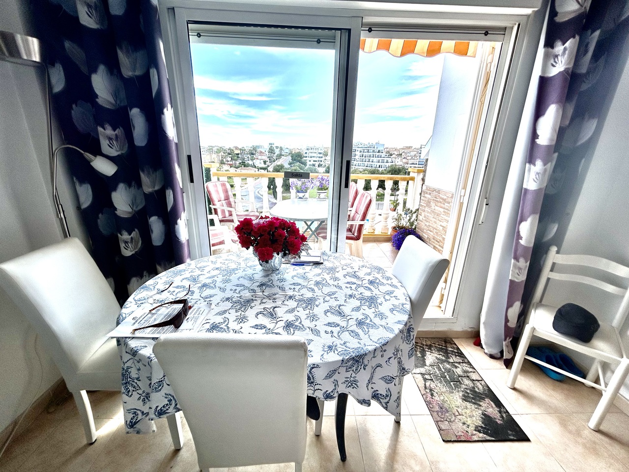 Dining area in penthouse for sale in La Zenia