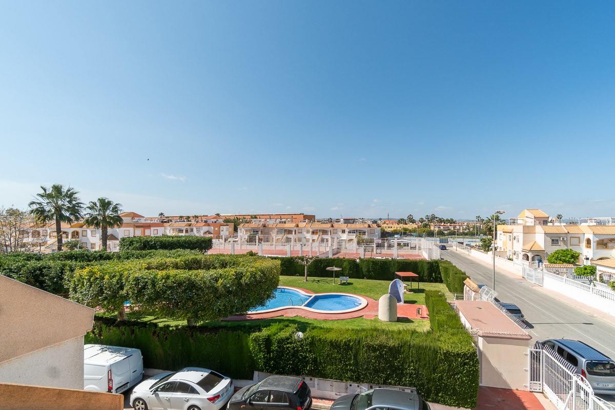 Exterior view in terraced for sale in Torrevieja