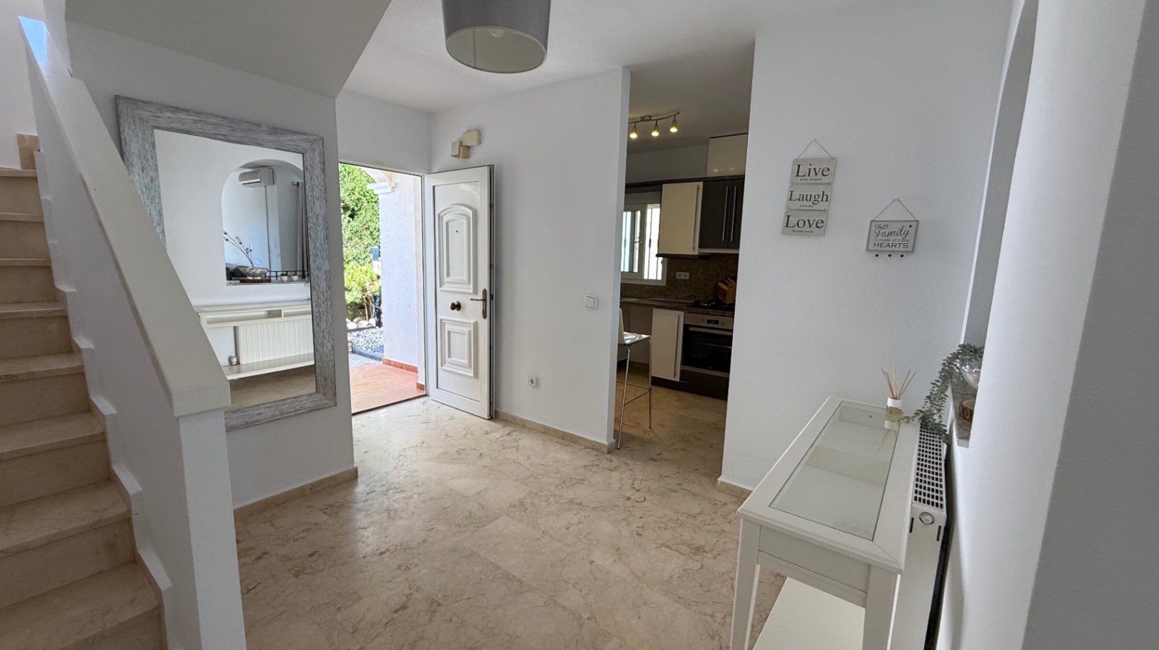 Kitchen in villa for sale in Orihuela