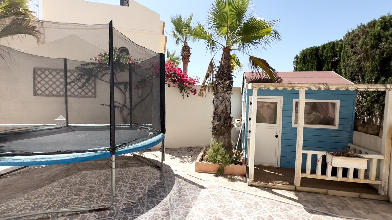 Terrace in villa for sale in Orihuela