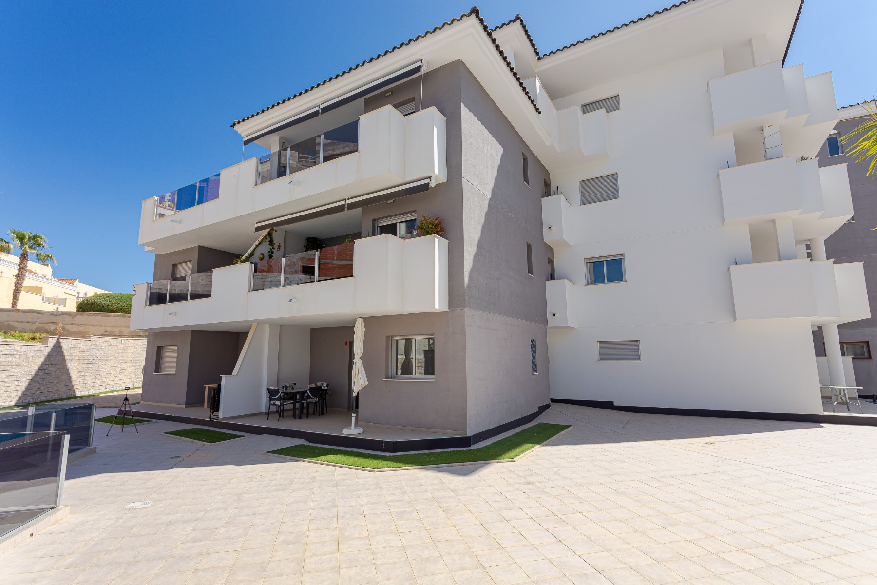Bathroom in apartment for sale in Orihuela Costa